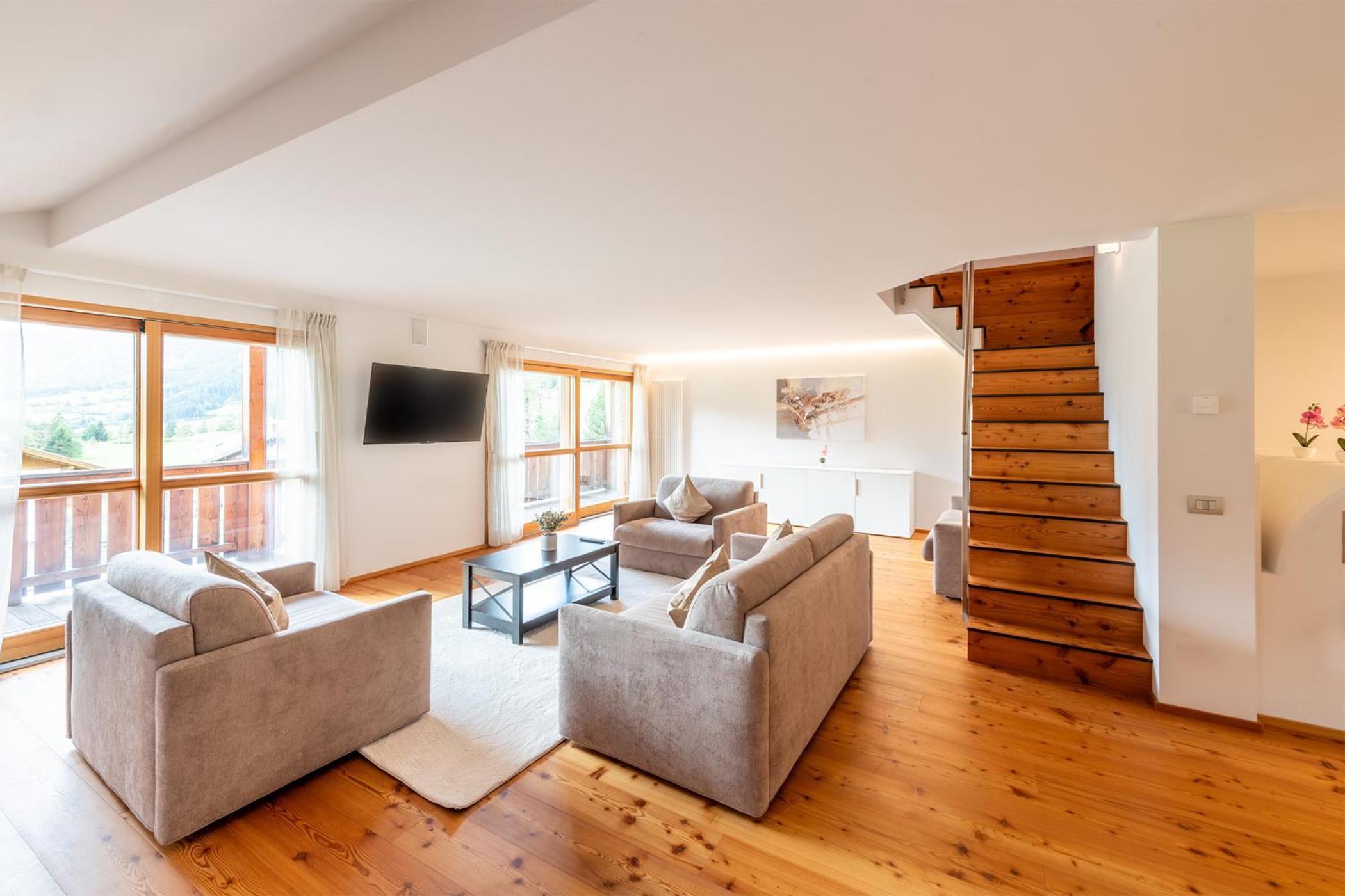 Two-Bedroom Loft Apartment photo 2
