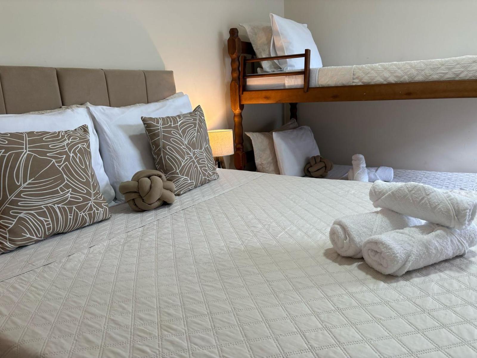Deluxe Family Suite photo 3