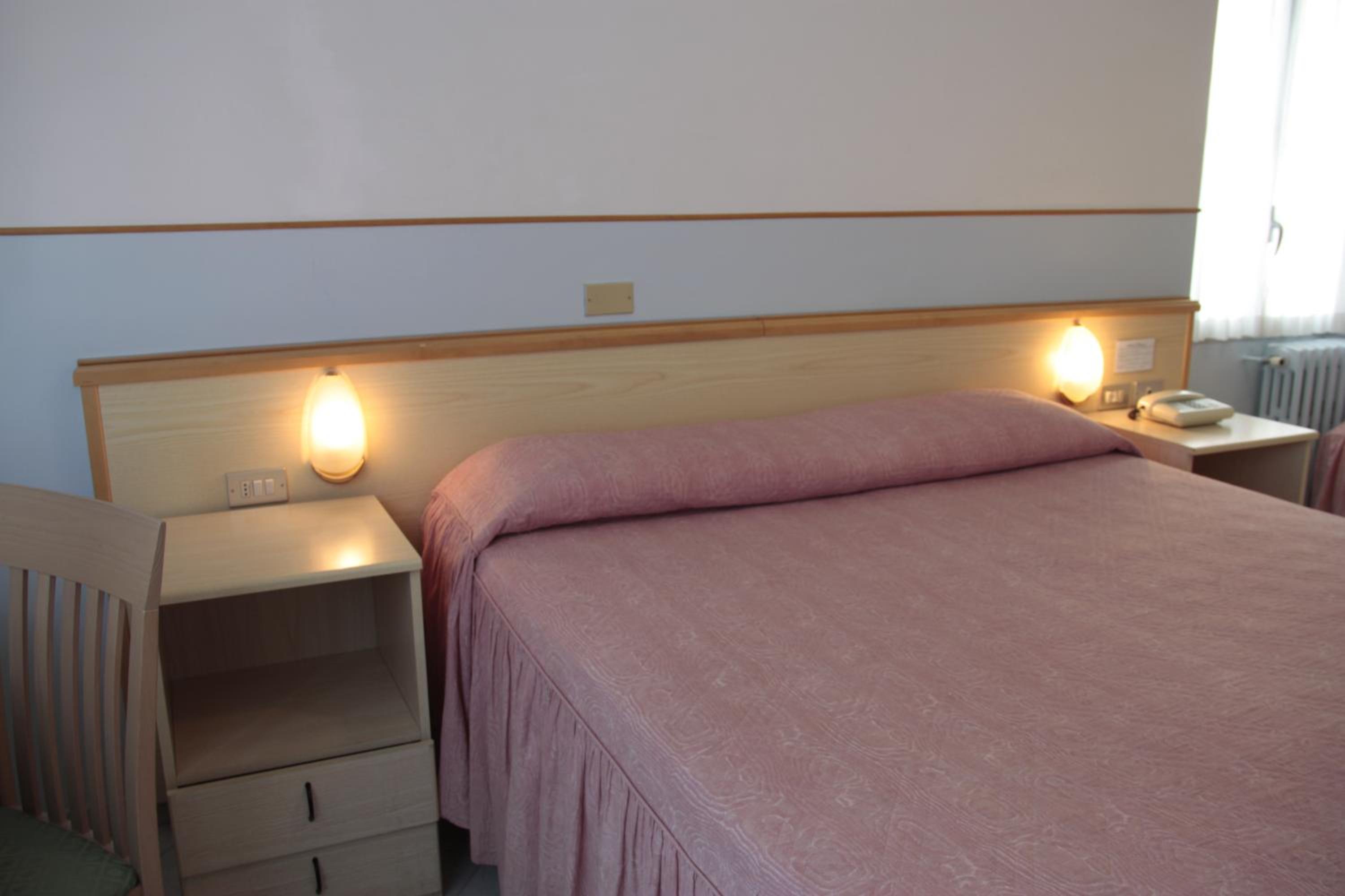 Triple Room - Photo 5