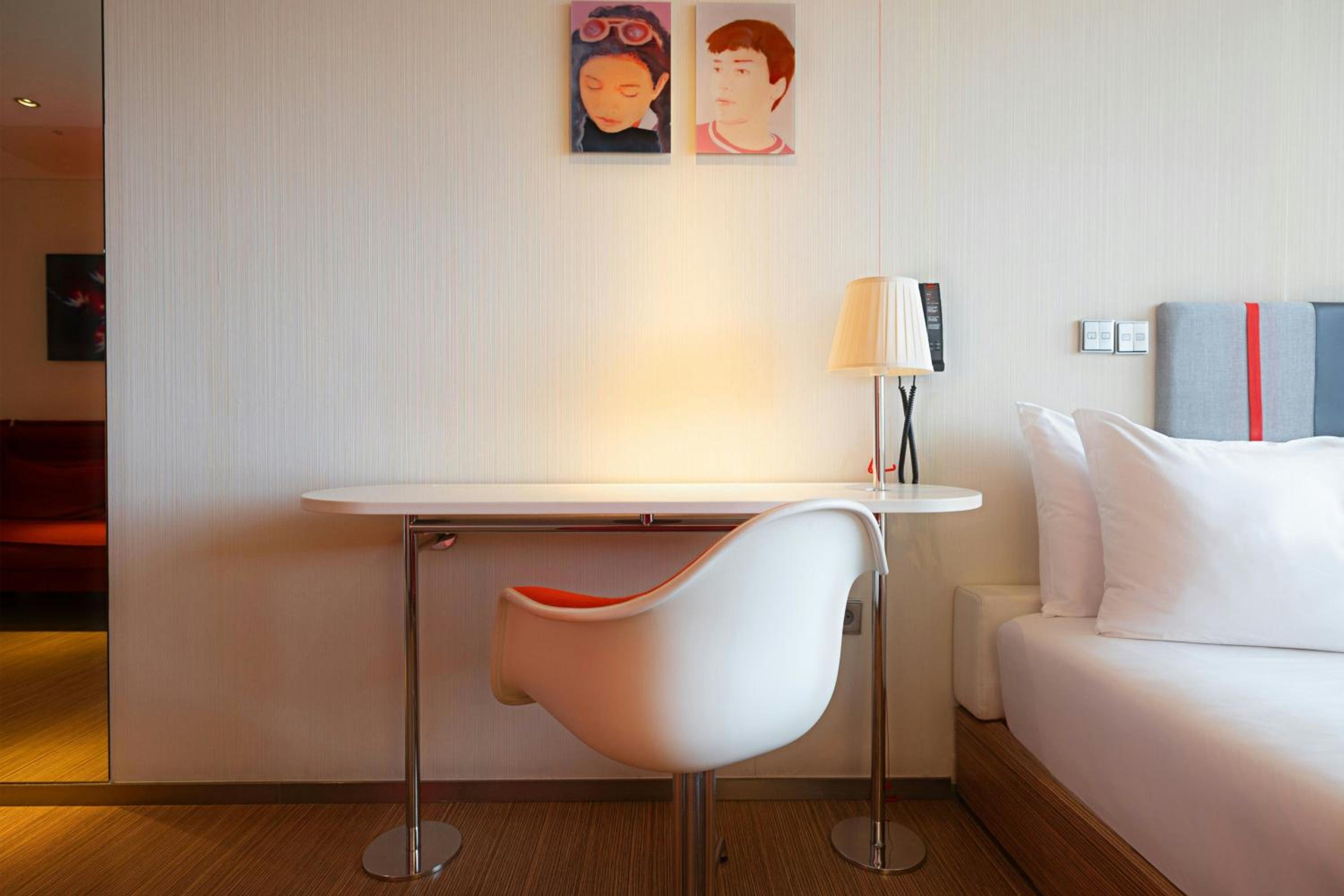 King Room - Accessible - Photo 2