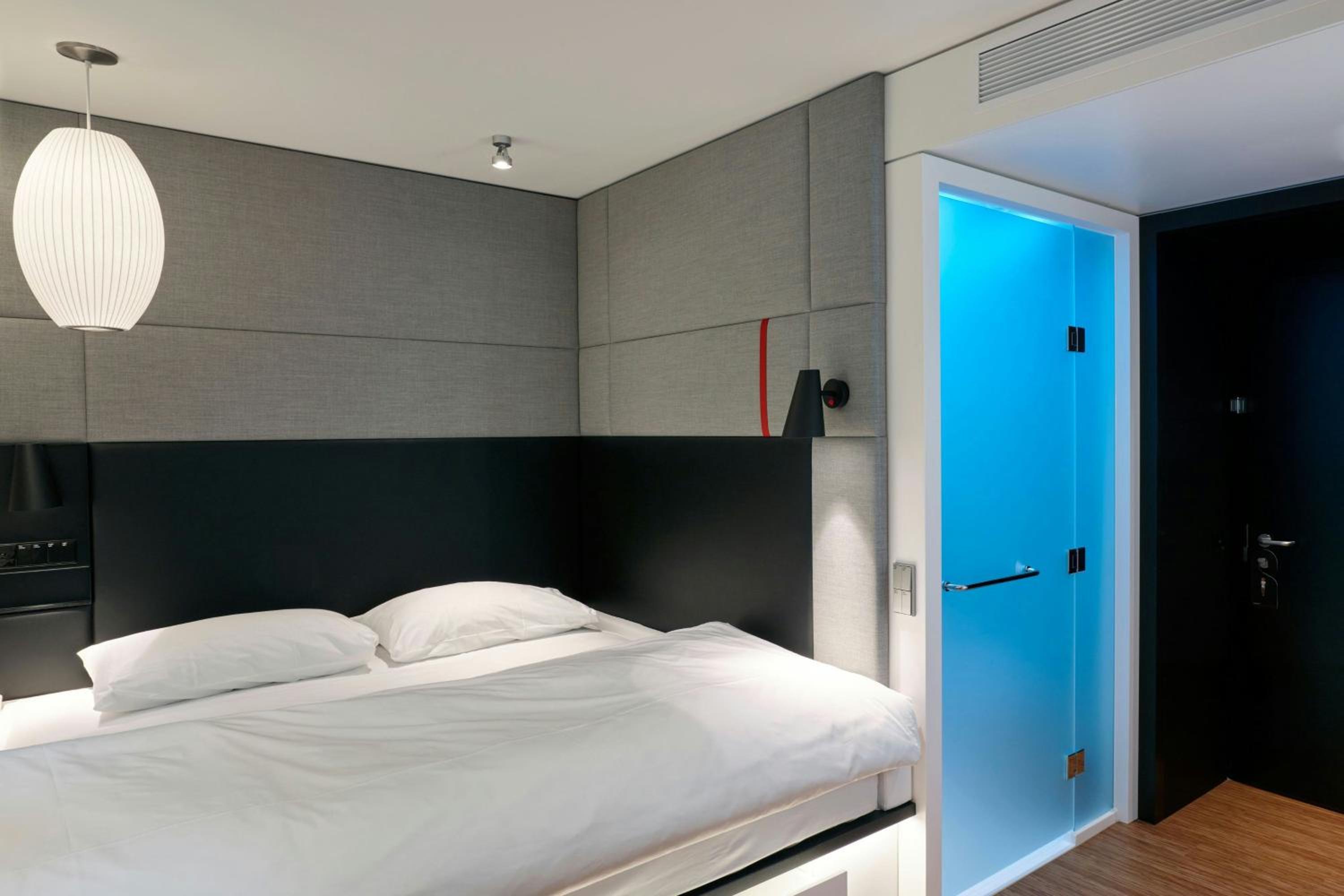 King Room with Premium View - Photo 2