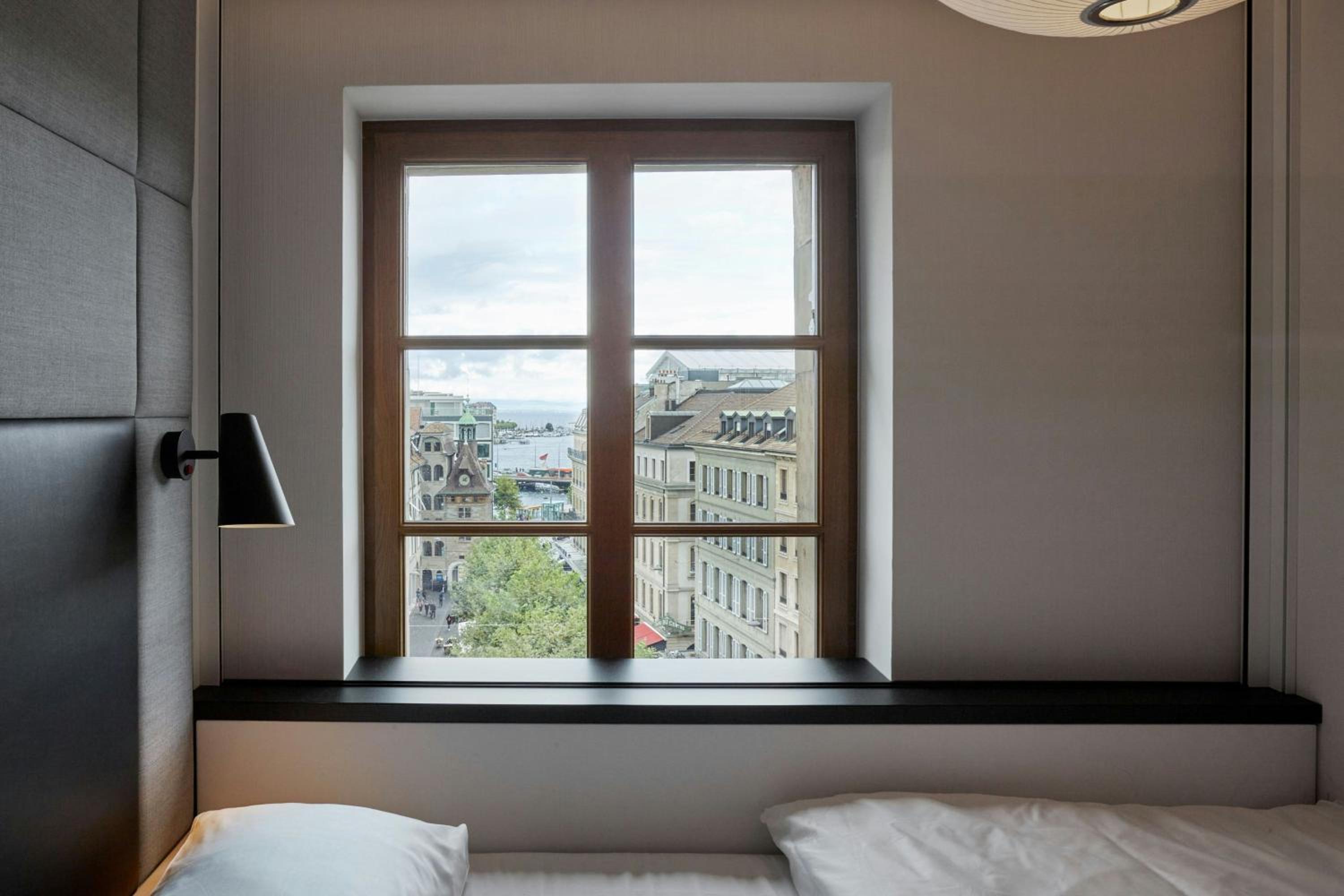 King Room with Premium View - Photo 3