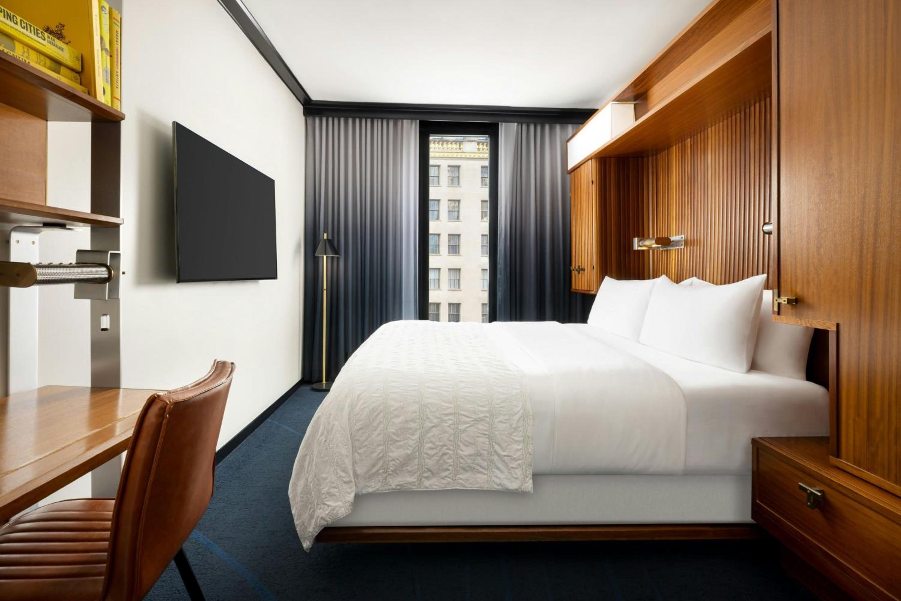 Classic King Room with Roll-In Shower - Mobility and Hearing Accessible