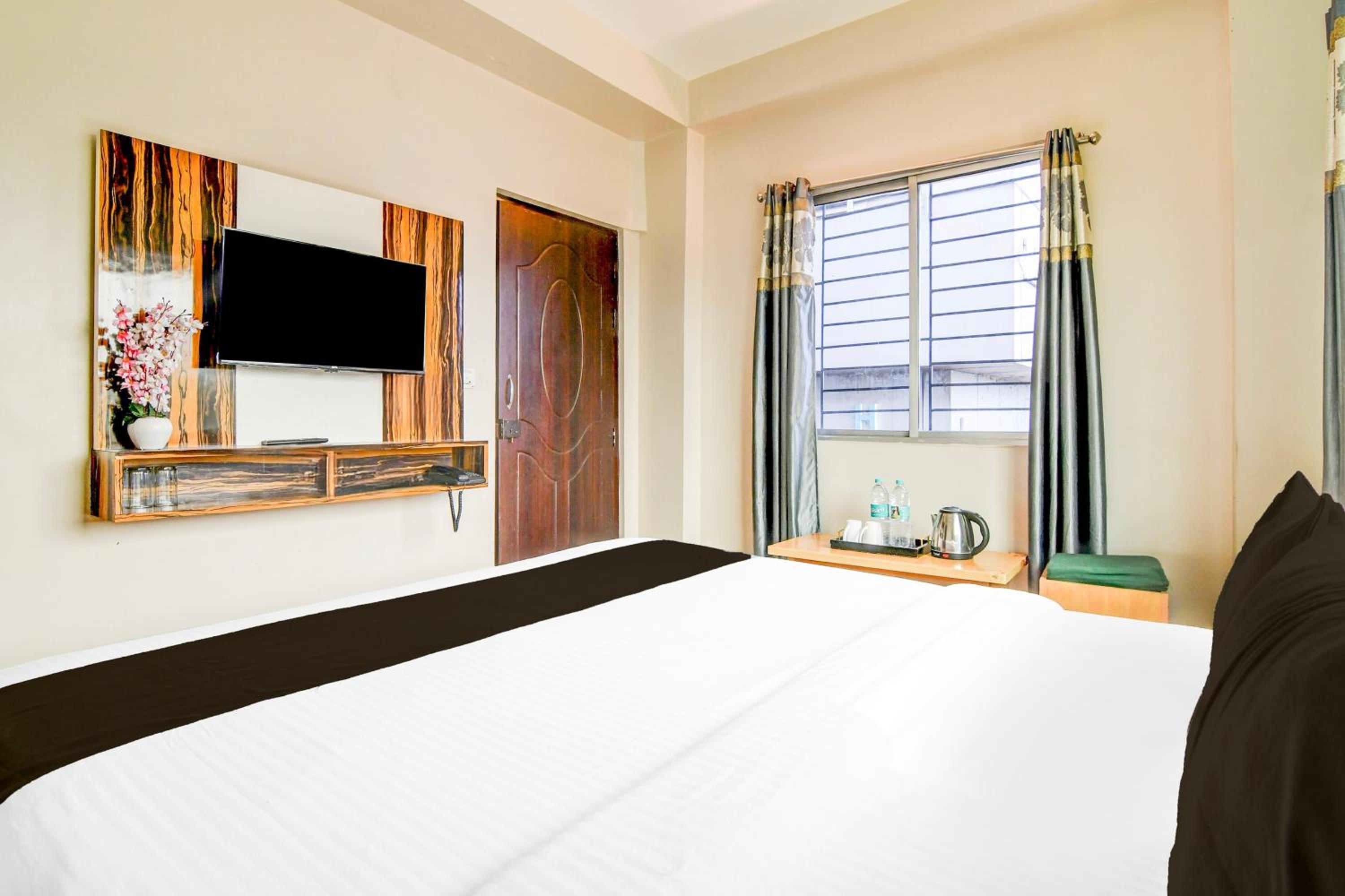 Small Single Room photo 2