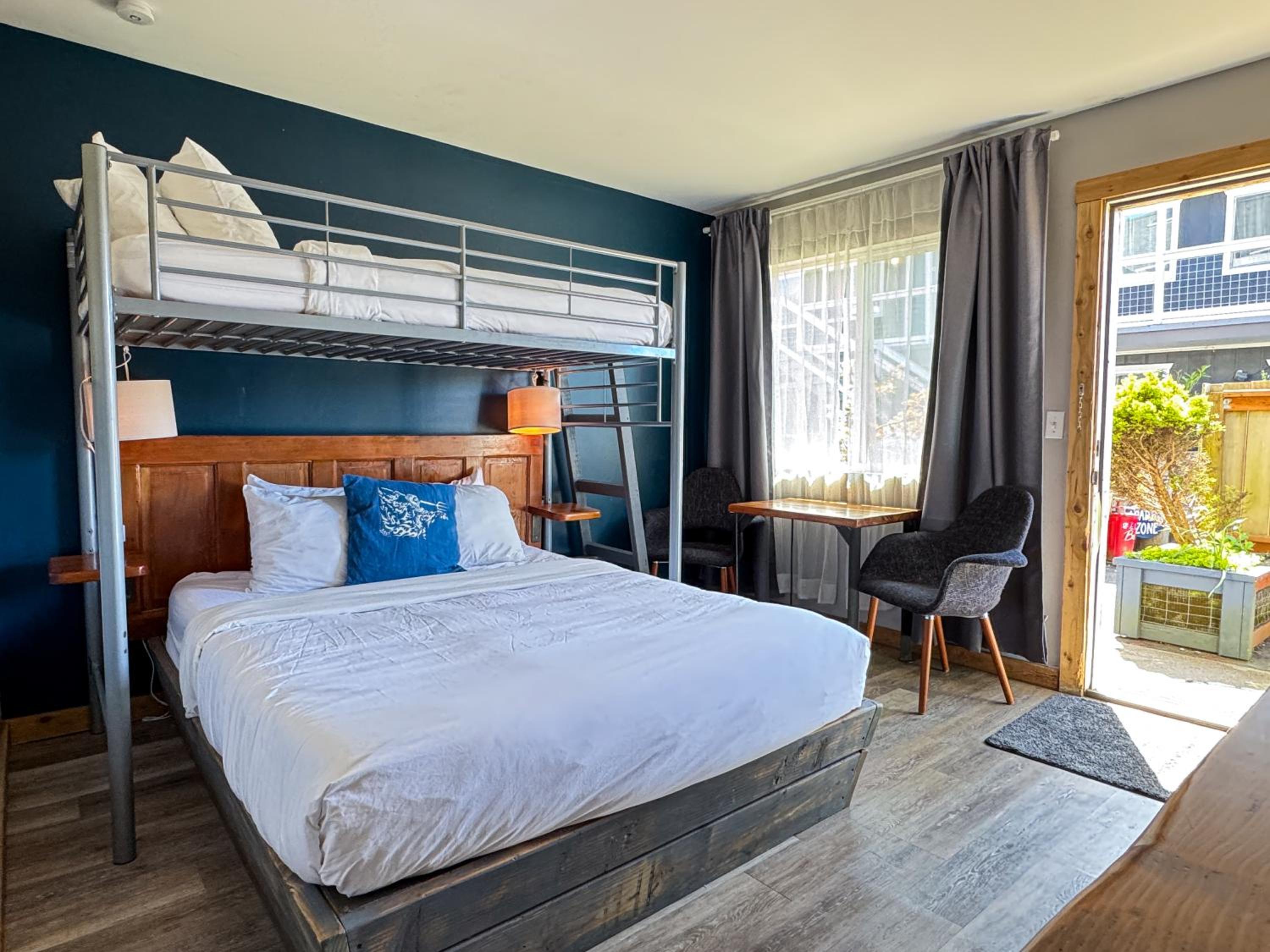 Triple Room with Private Bathroom