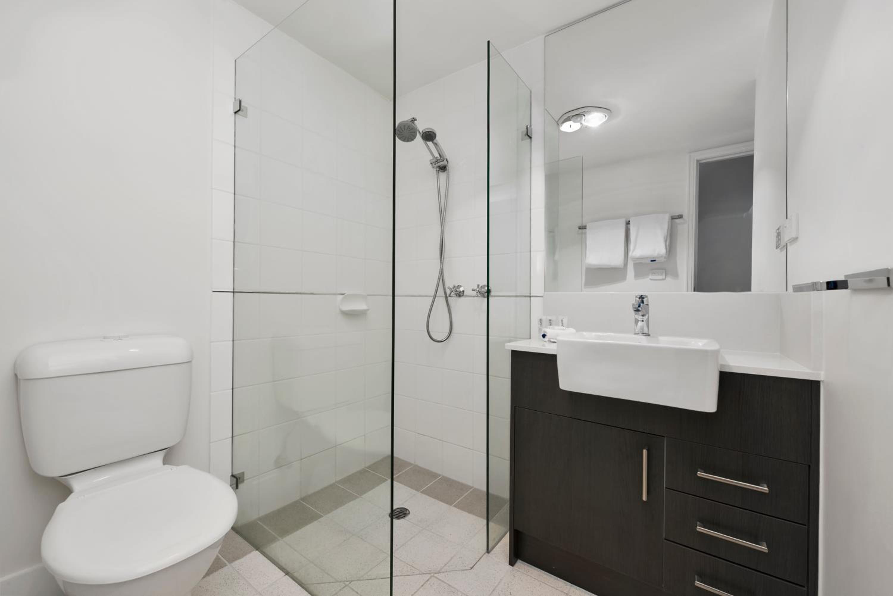 Two-Bedroom Apartment - Photo 4