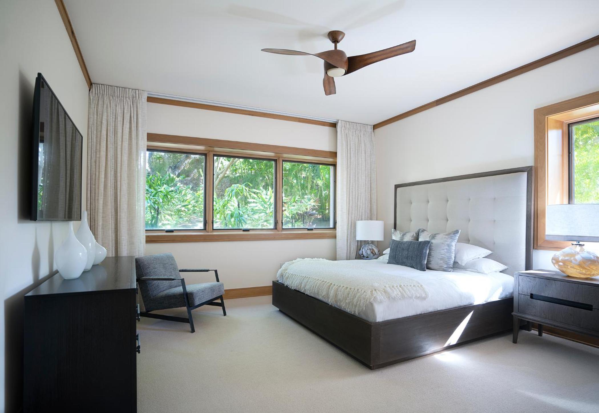Three Bedroom Grand Residence With Garden View