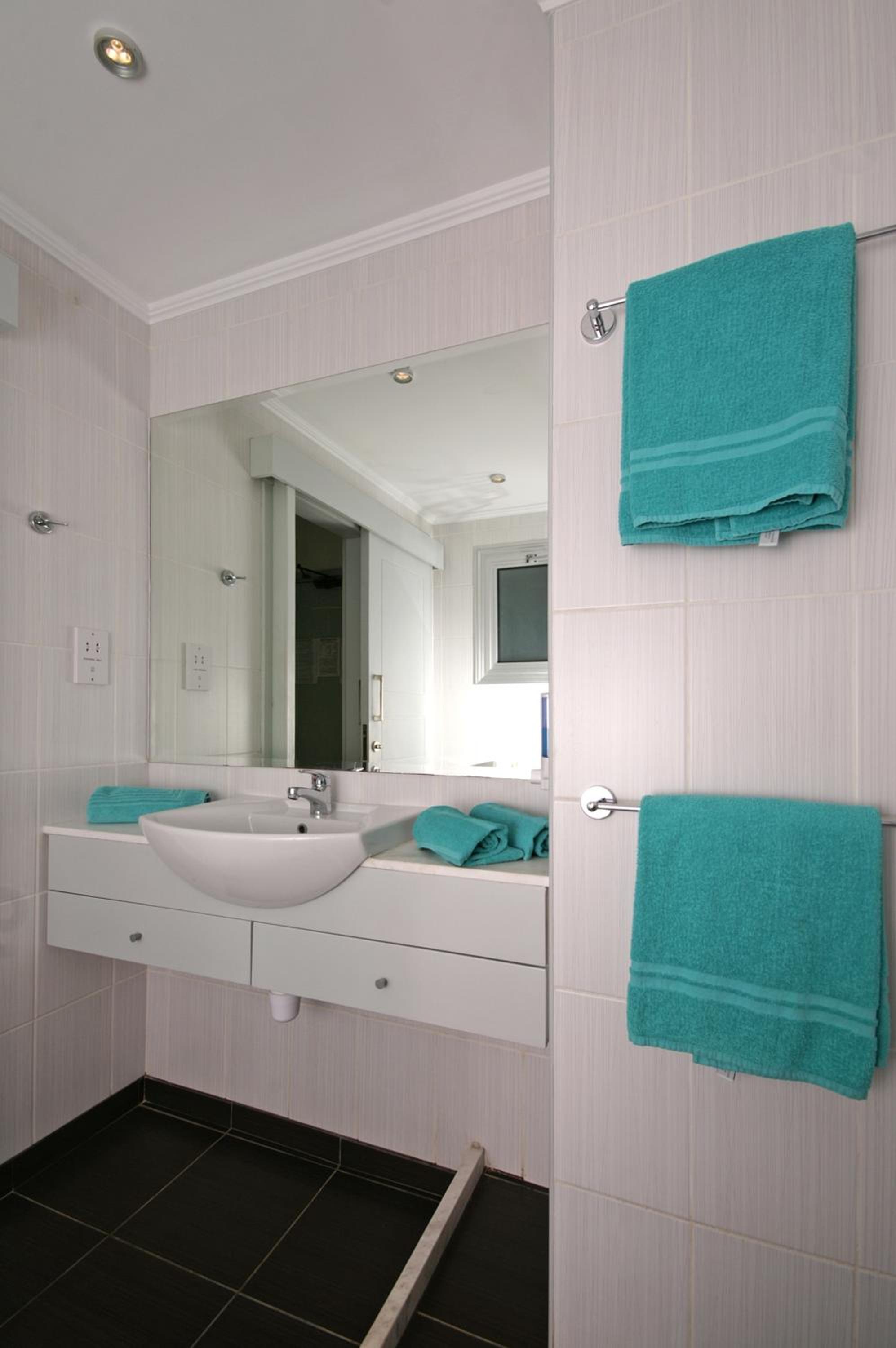 One-Bedroom Family Apartment - Photo 16