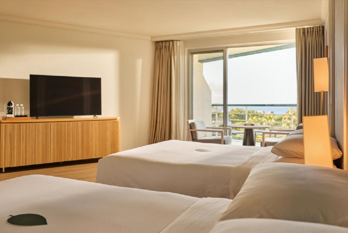Premier Suite Garden View Twin + Breakfast for 2