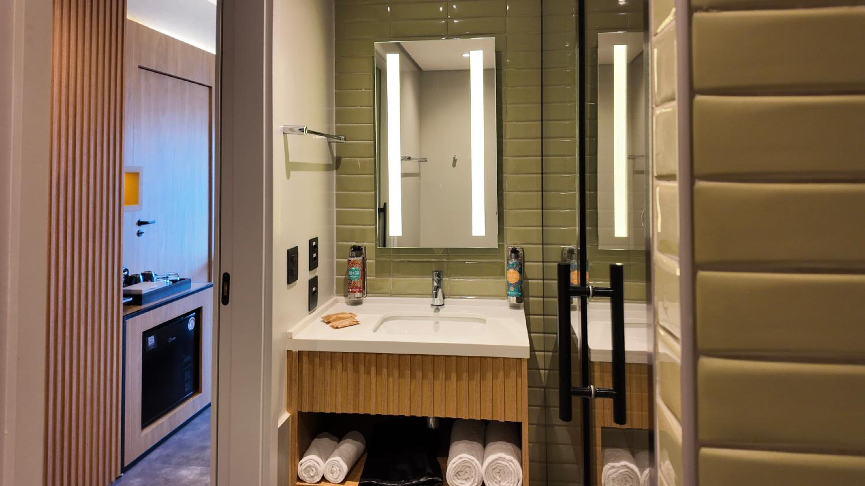Superior Twin Room photo 2