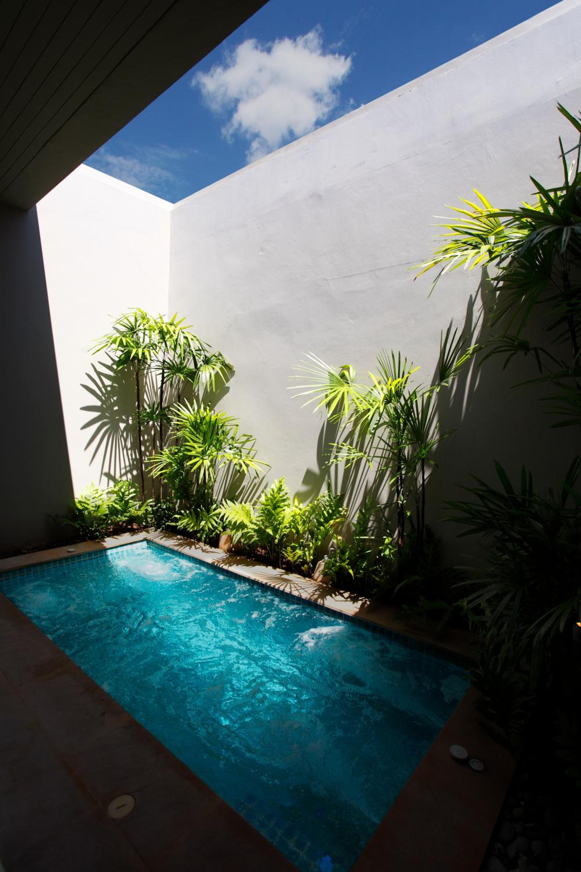 Villa with Private Pool - Photo 5