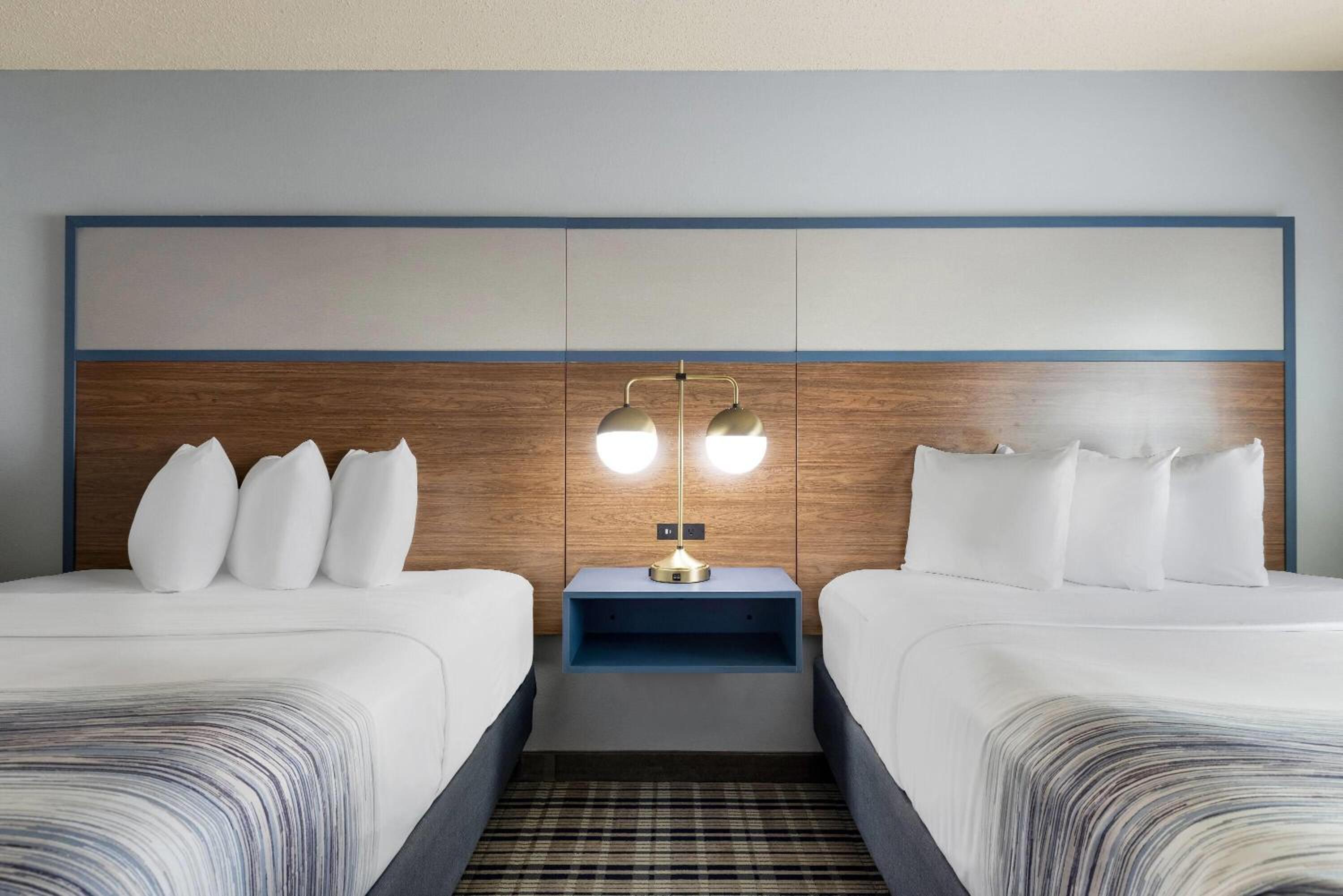 Queen Room with Two Queen Beds - Pet Friendly/Non-Smoking
