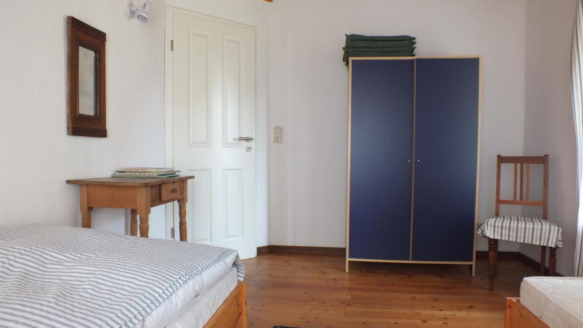 Three-Bedroom House photo 2