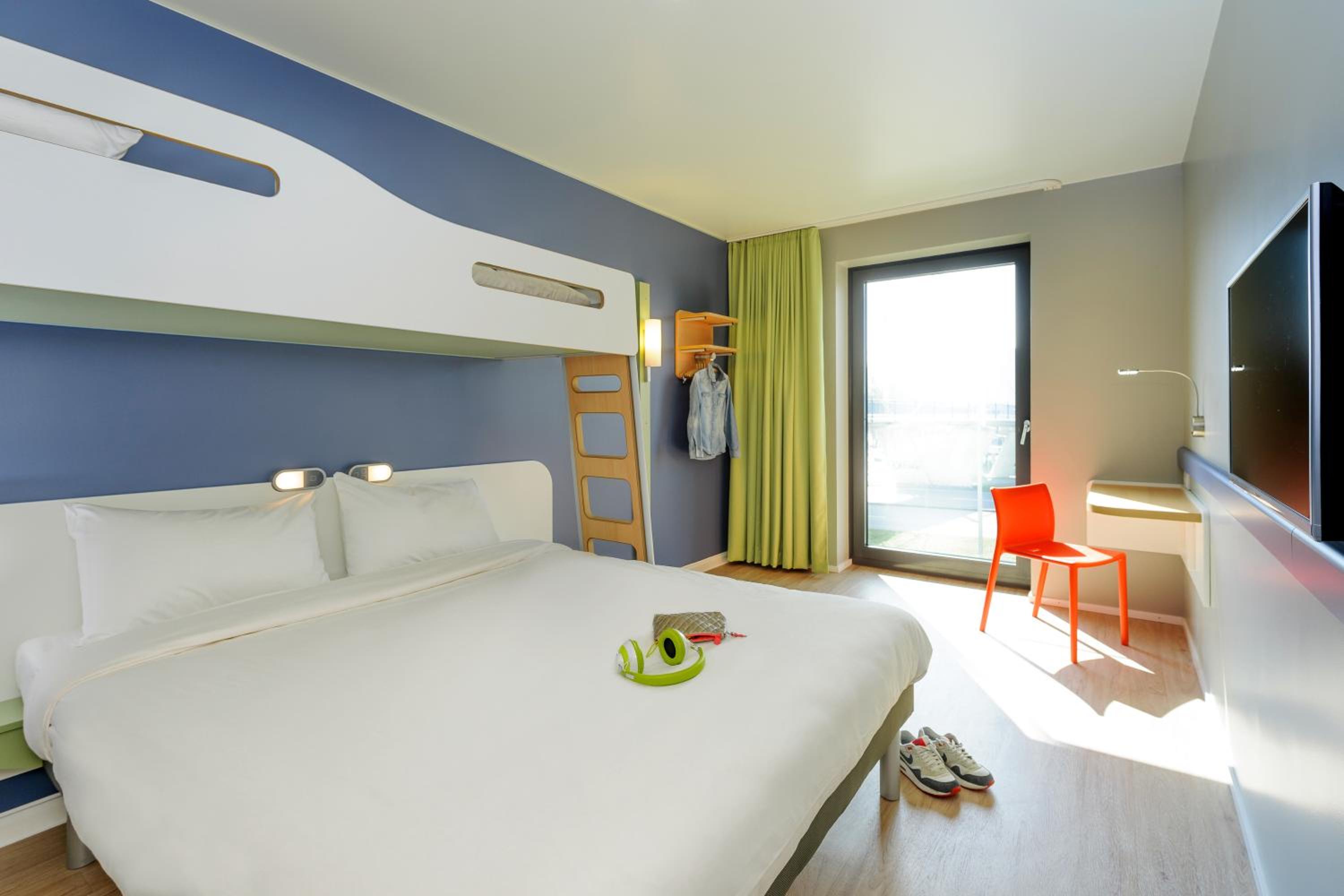 Double room with 1 double bed and 1 bunk bed - Photo 7