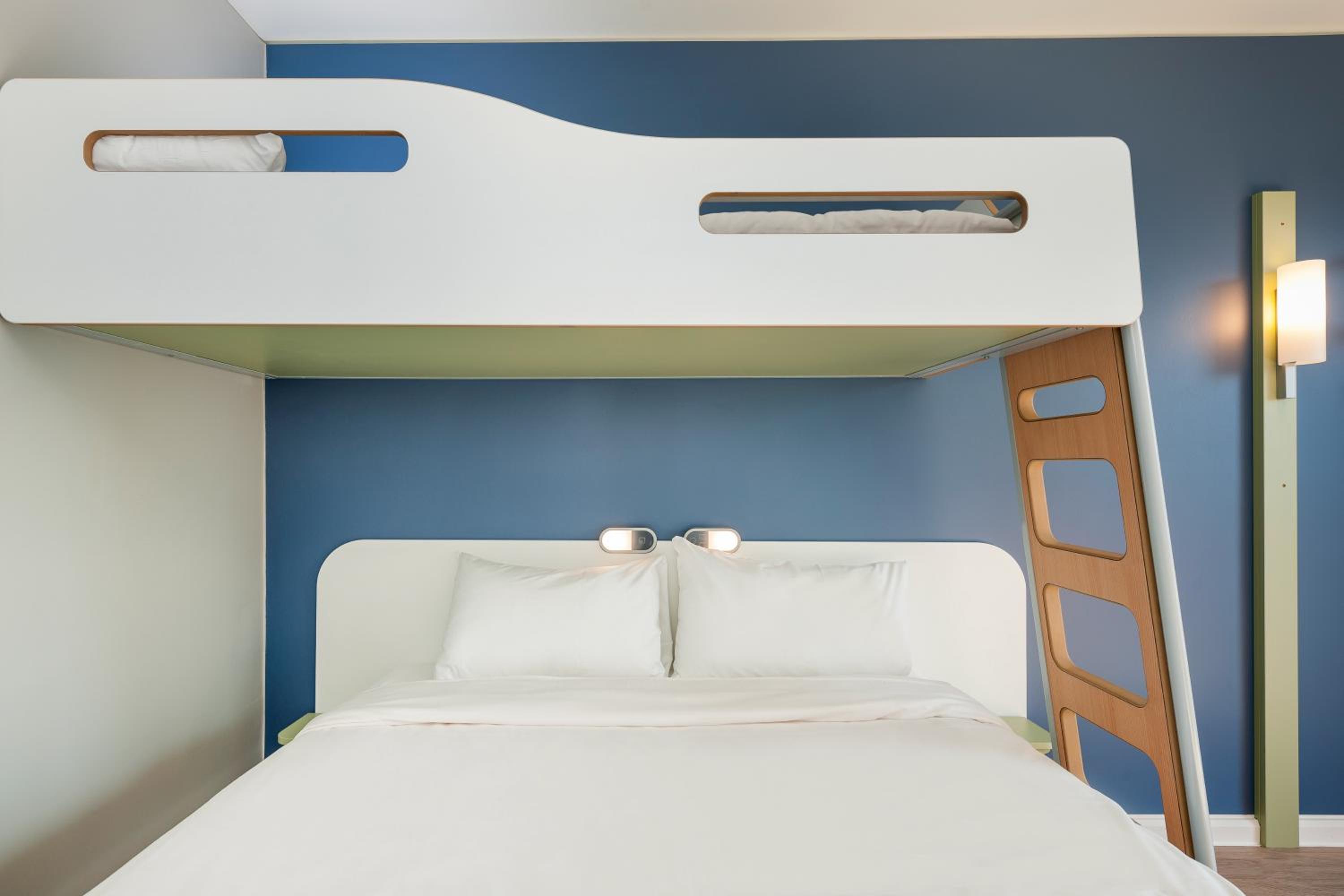 Double room with 1 double bed and 1 bunk bed - Photo 6