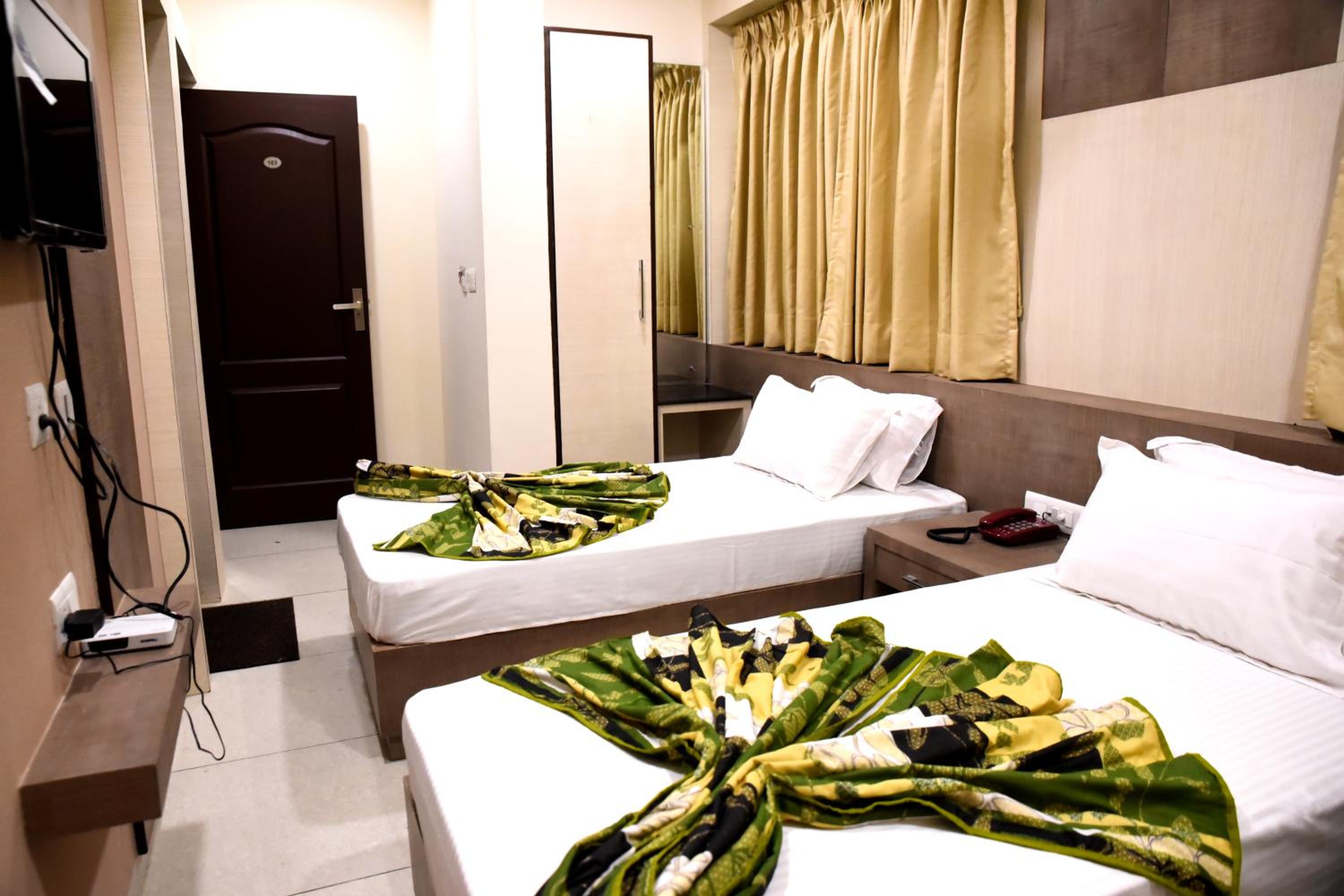Deluxe Twin Room photo 1