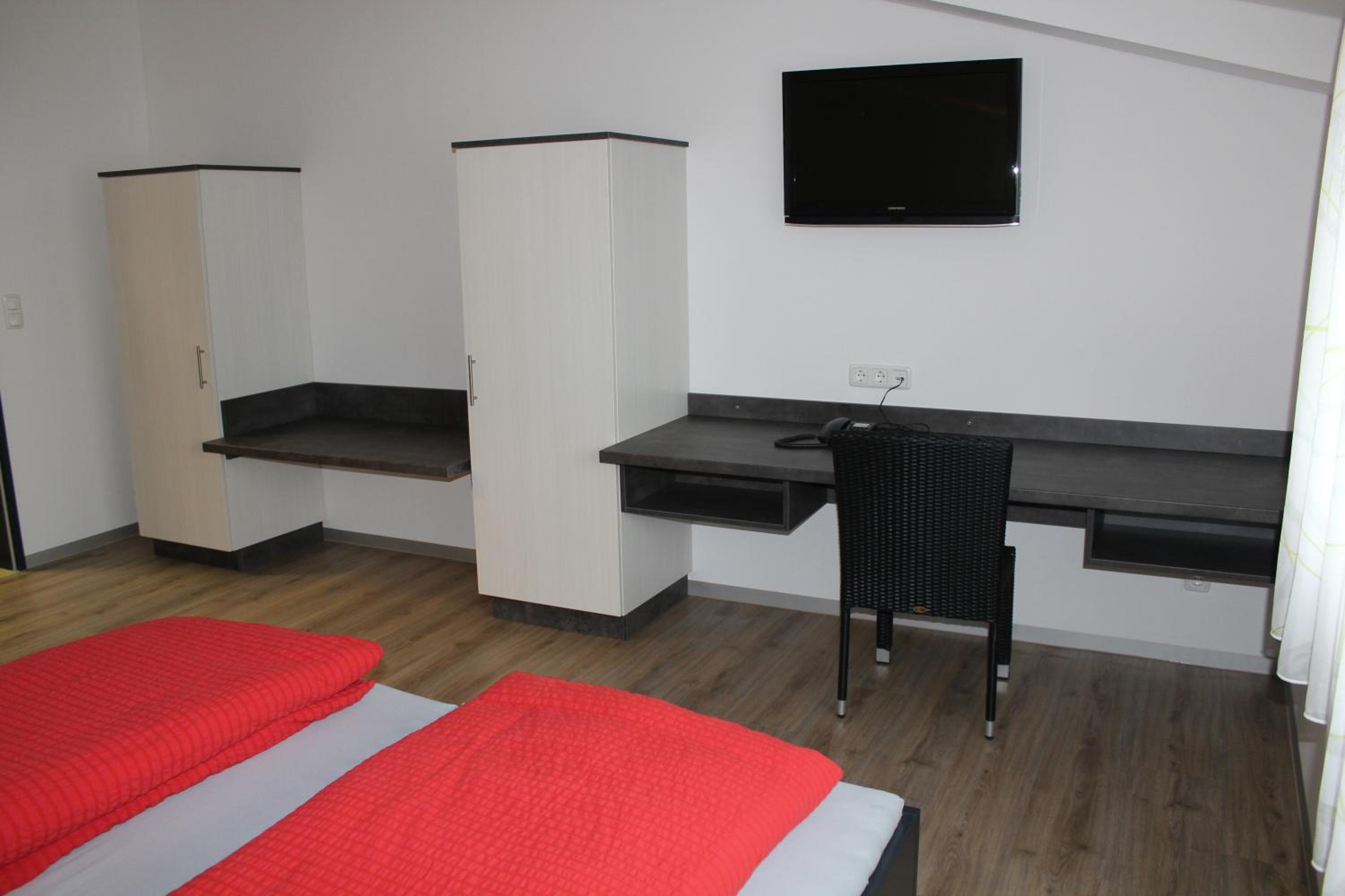 Deluxe Double Room with Shower photo 1