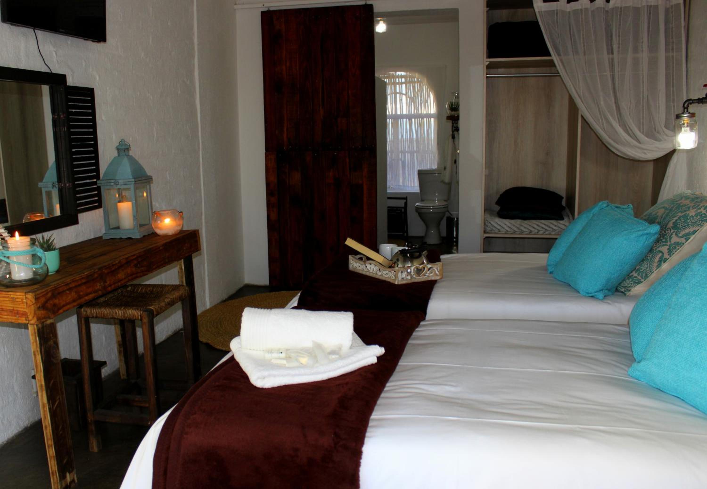 Double or Twin Room - Photo 4