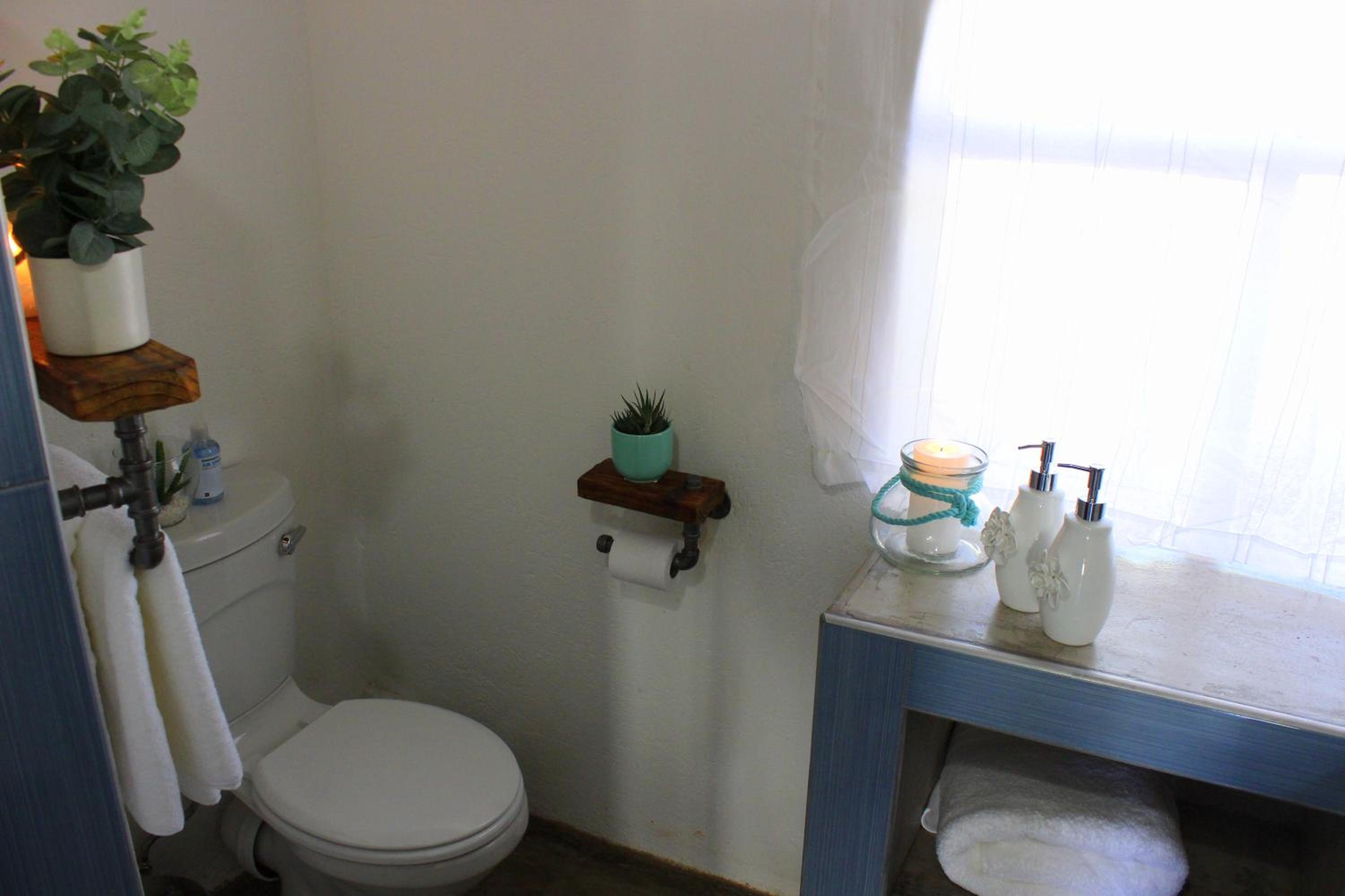 Double or Twin Room - Photo 9