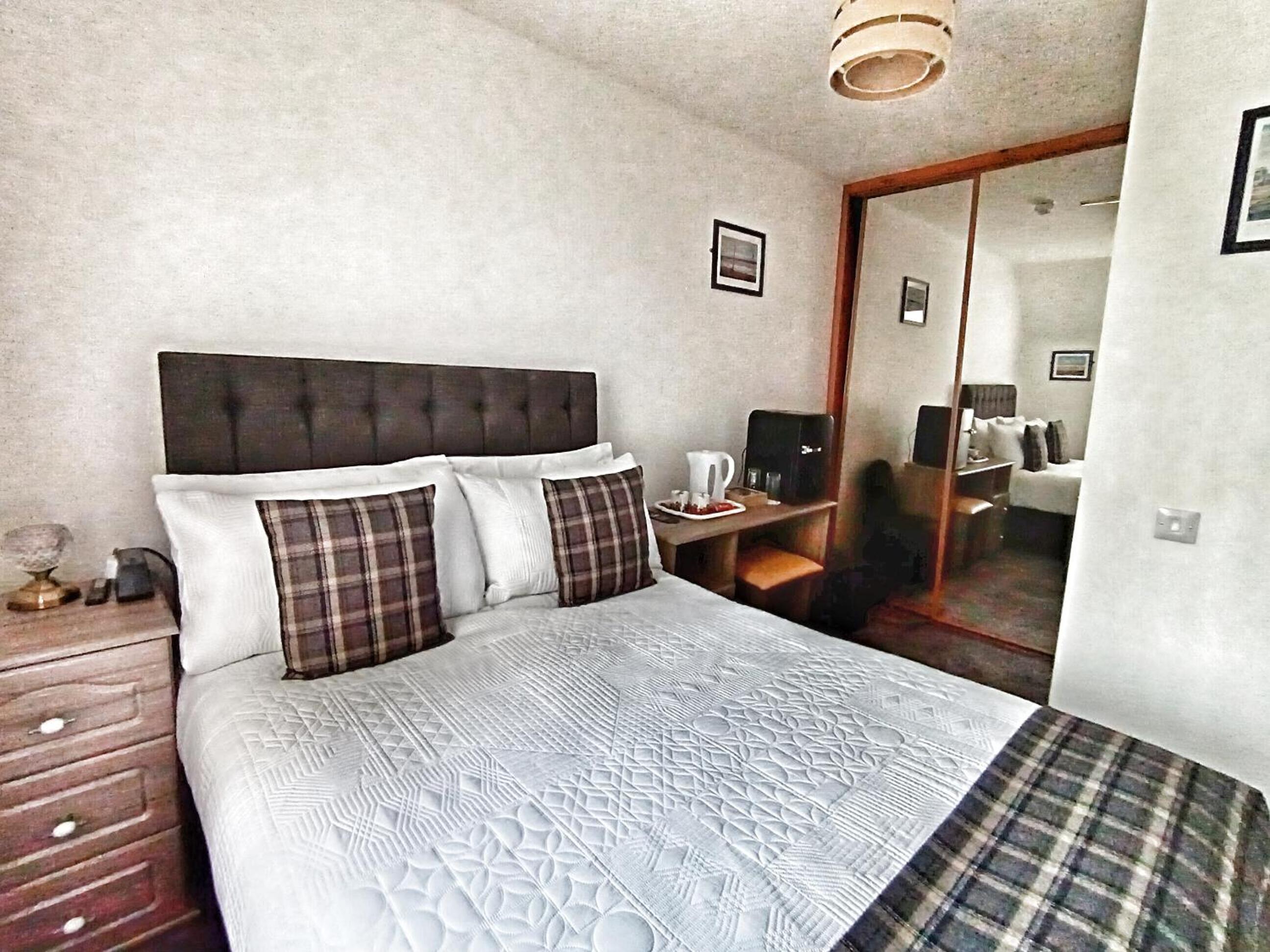 Deluxe Double Room with Bath photo 1
