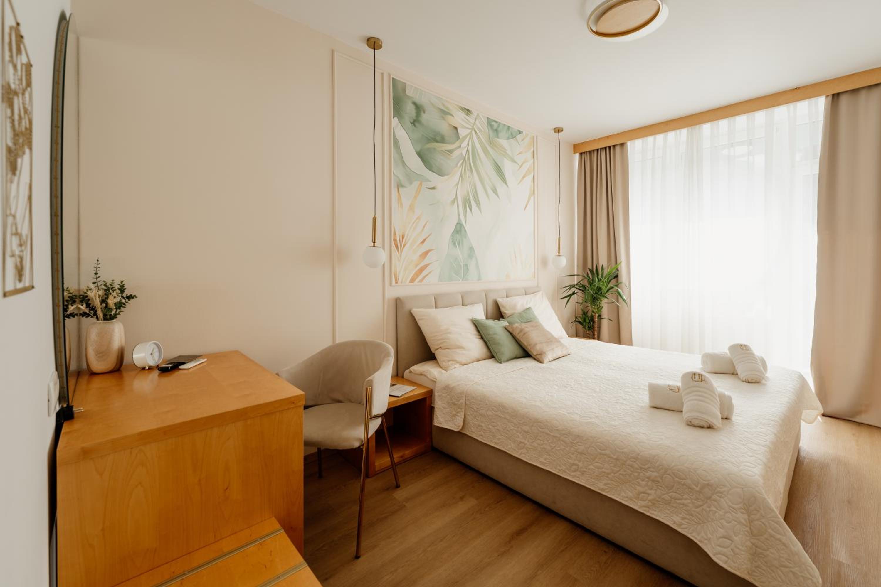 King Room with Balcony photo 3