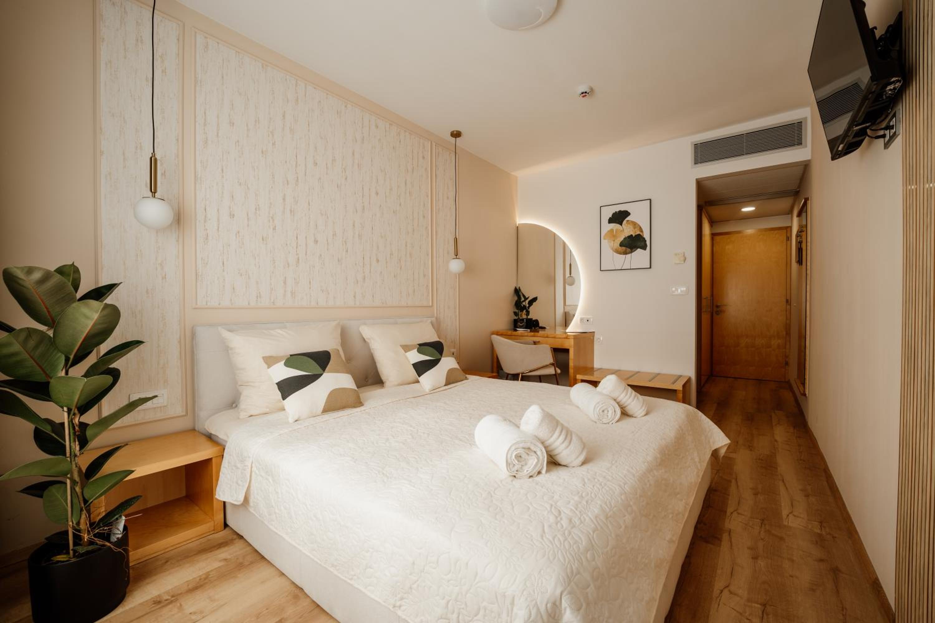 King Room with Balcony photo 3