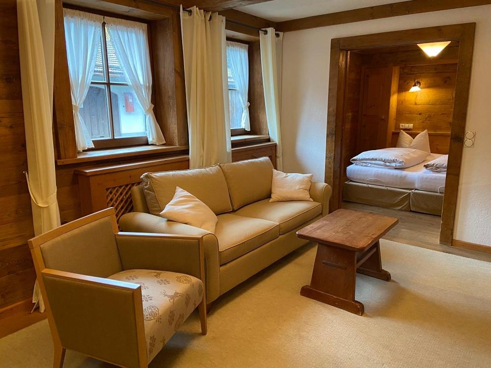 One-Bedroom Suite