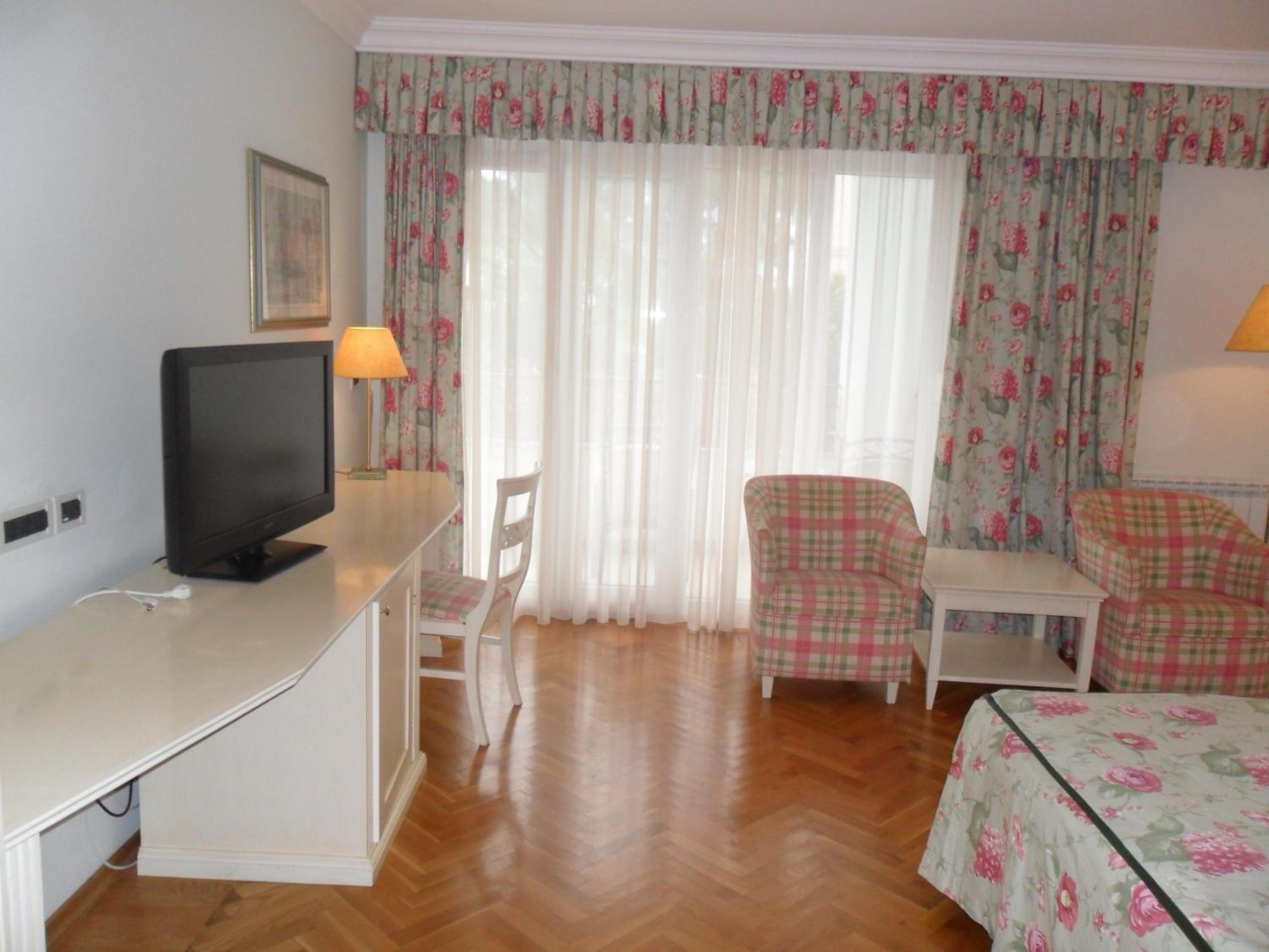 Premium Double Room with Park View