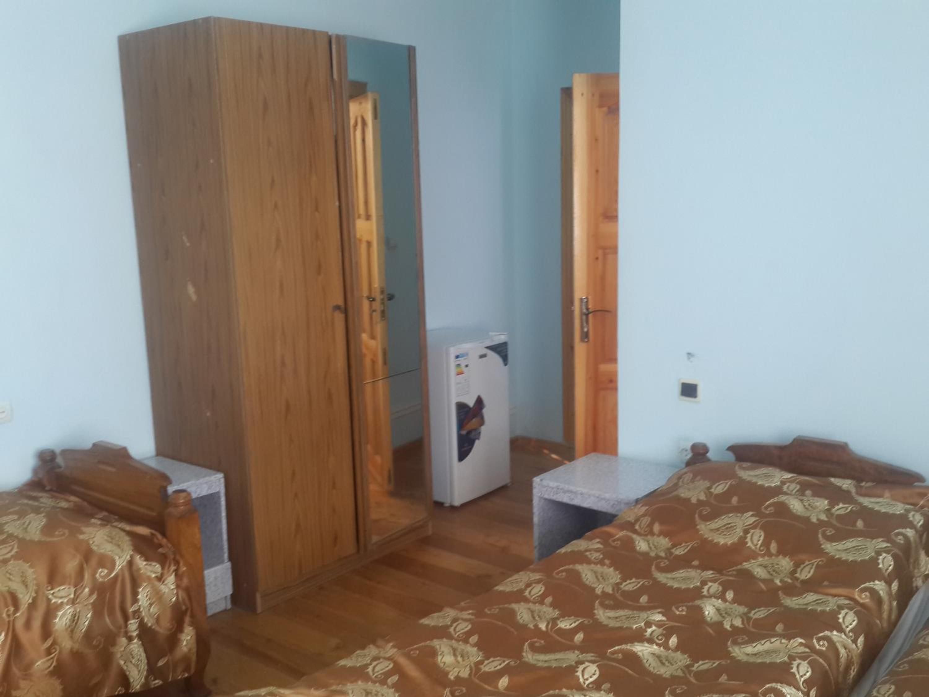 Quadruple Room with Bath photo 3