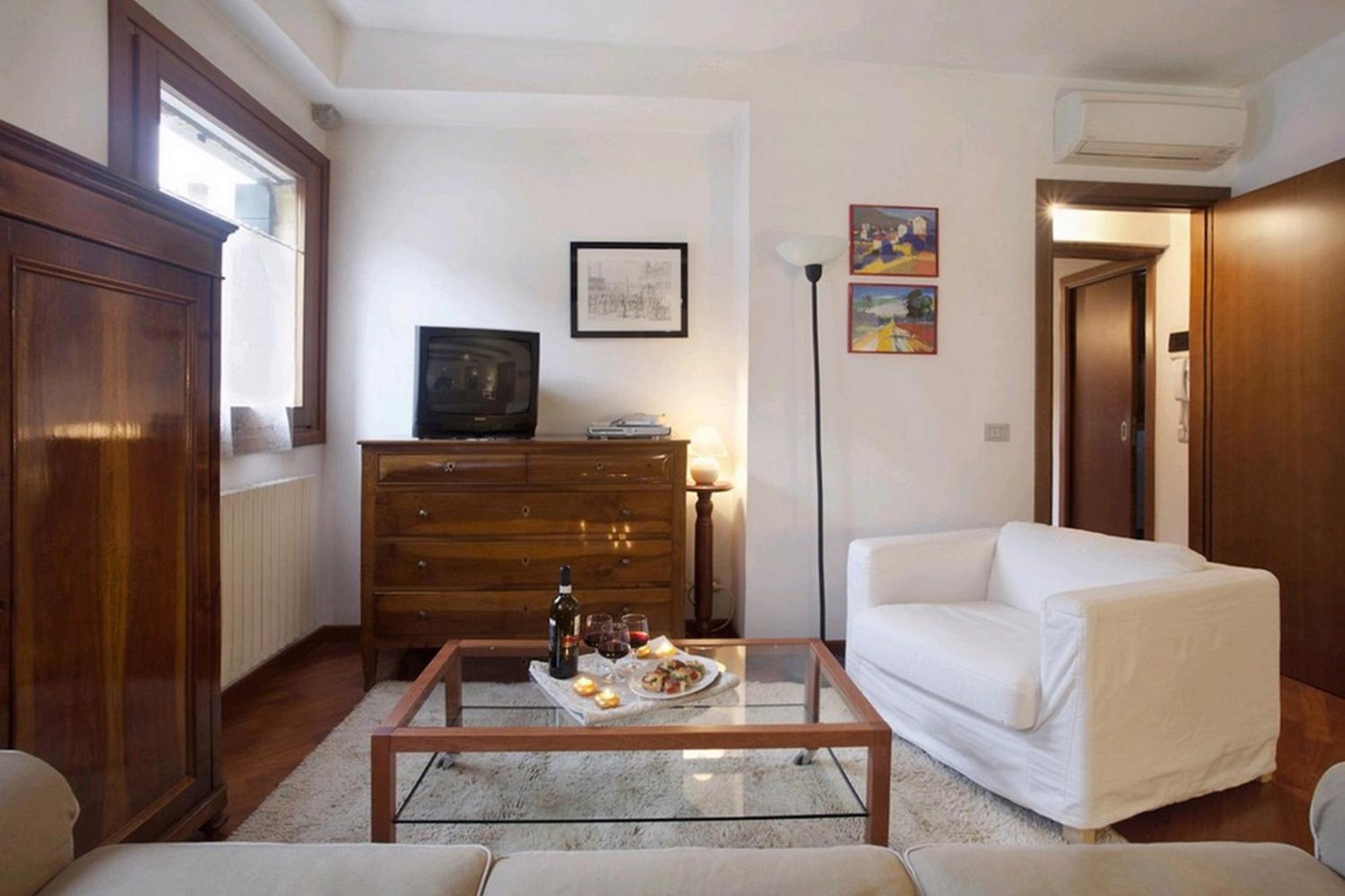 Three-Bedroom Apartment (6 Adults) - Calle Maggioni  6004 photo 2