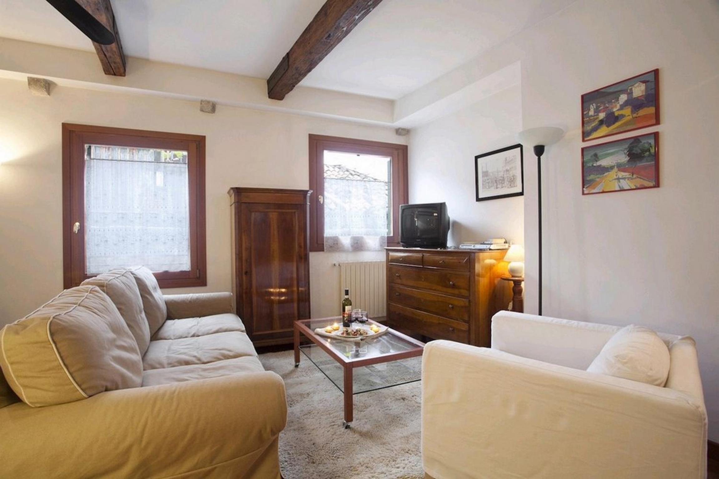 Three-Bedroom Apartment (6 Adults) - Calle Maggioni  6004 photo 1