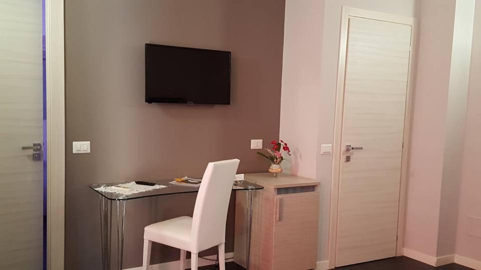 Deluxe Room (2 Adults + 1 Child) photo 3