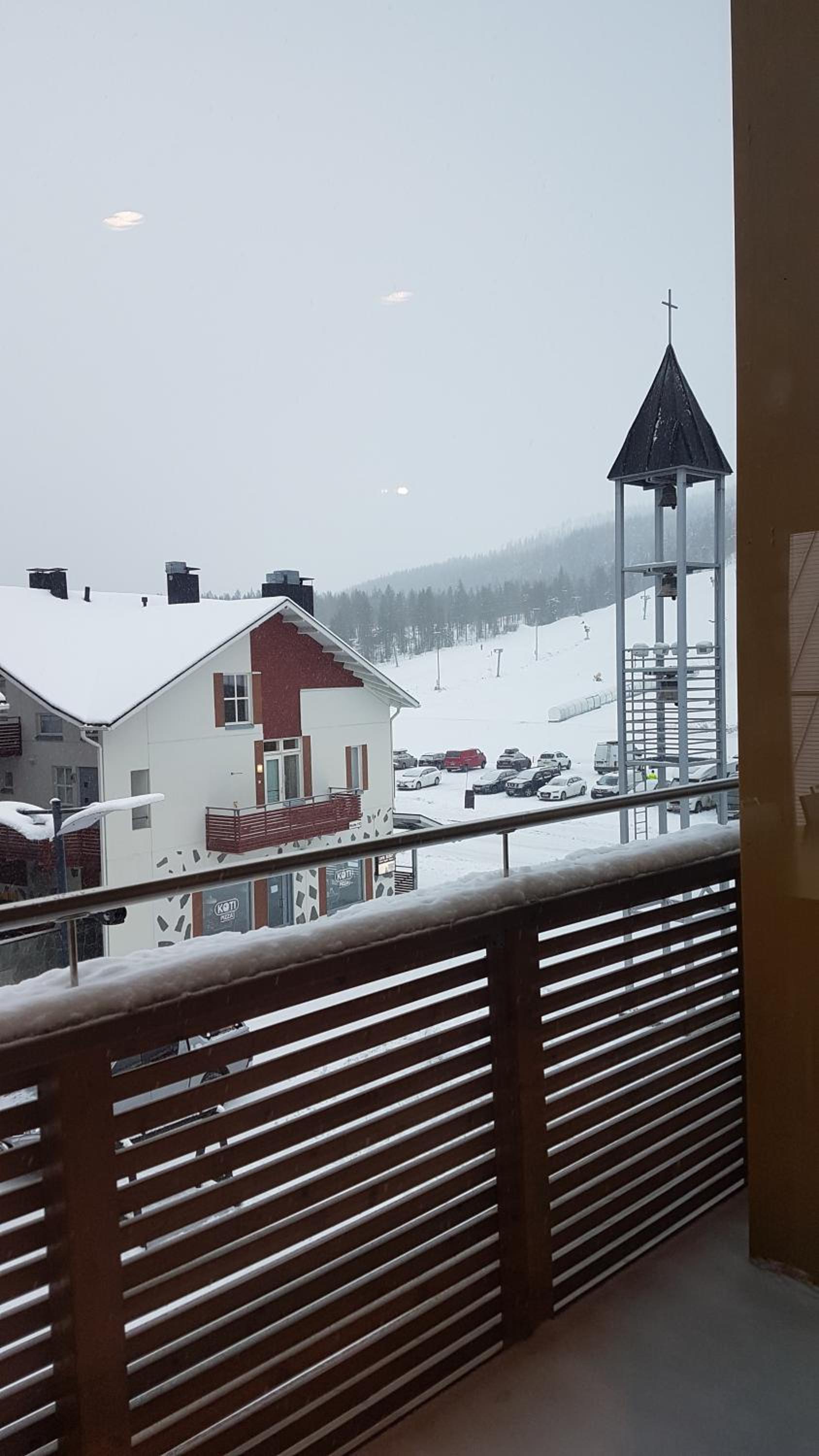 Two-Bedroom Apartment with Mountain View