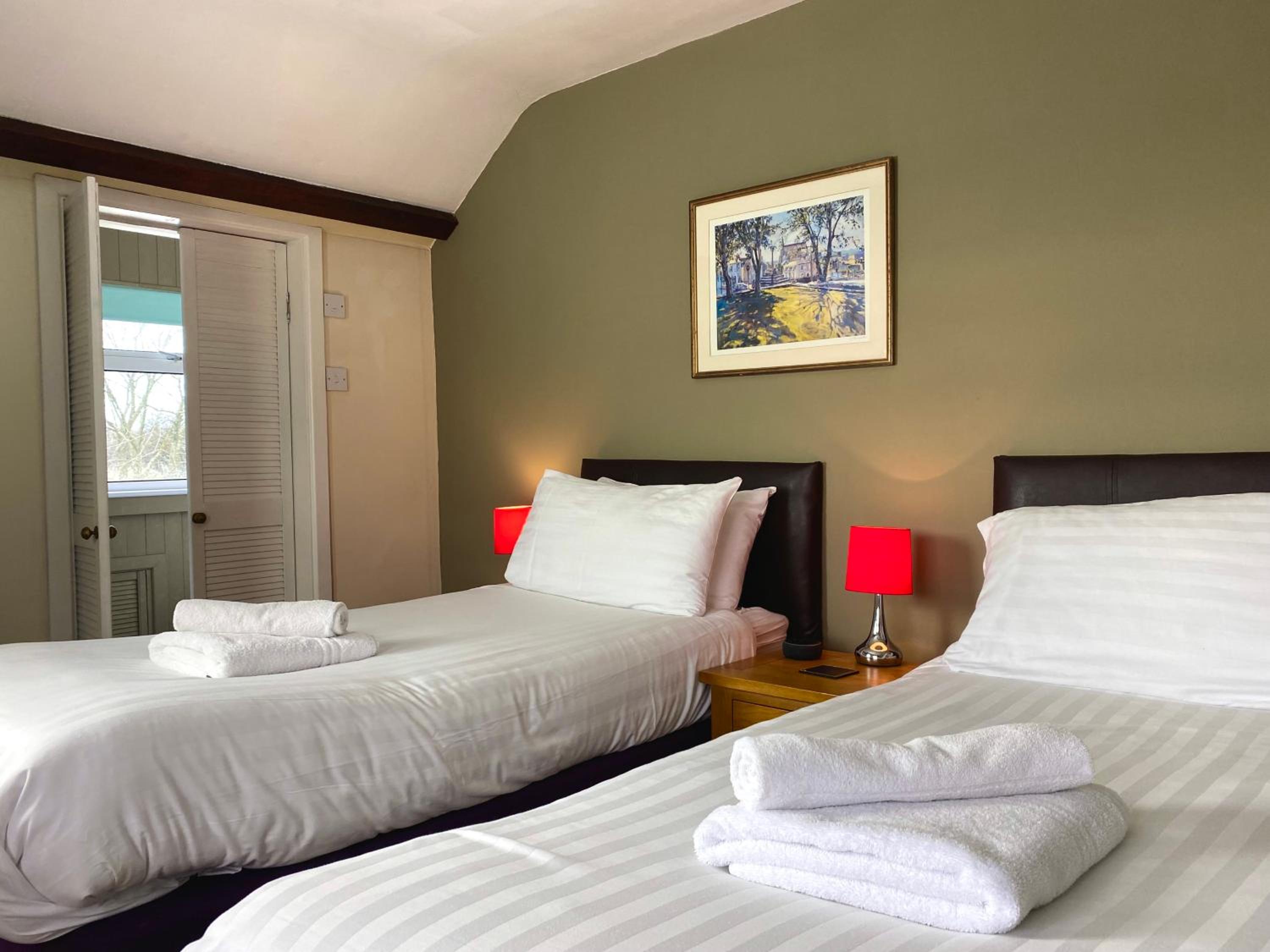 Double or Twin Room photo 3