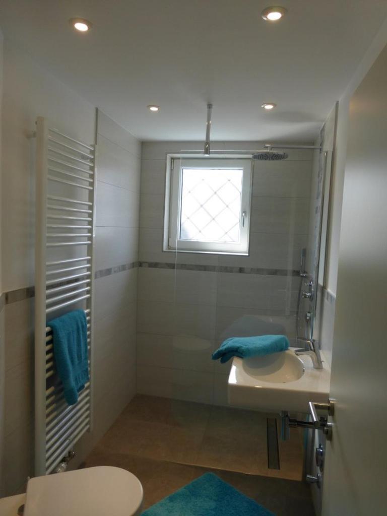 Apartment with Balcony photo 2
