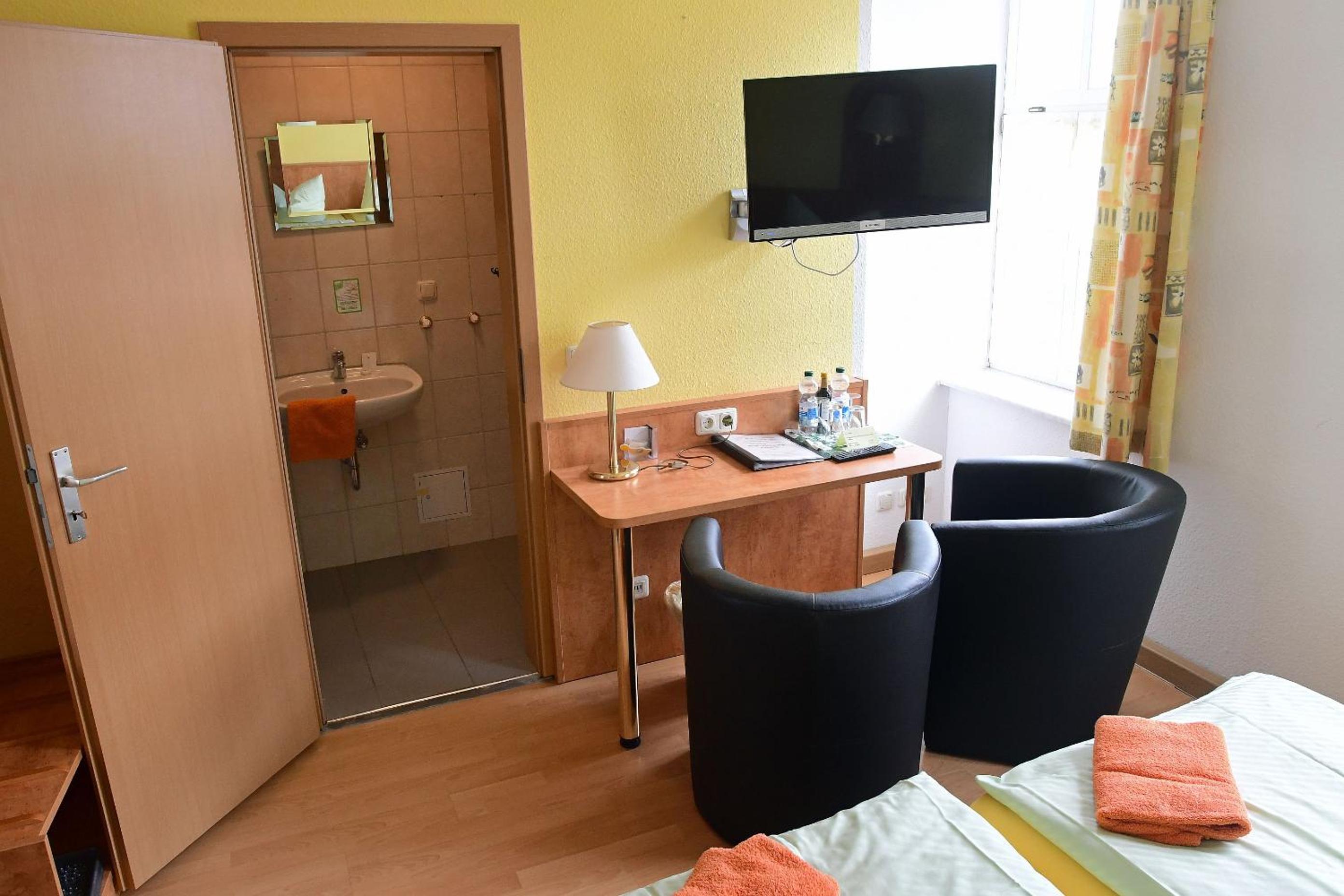 Double Room - Photo 1