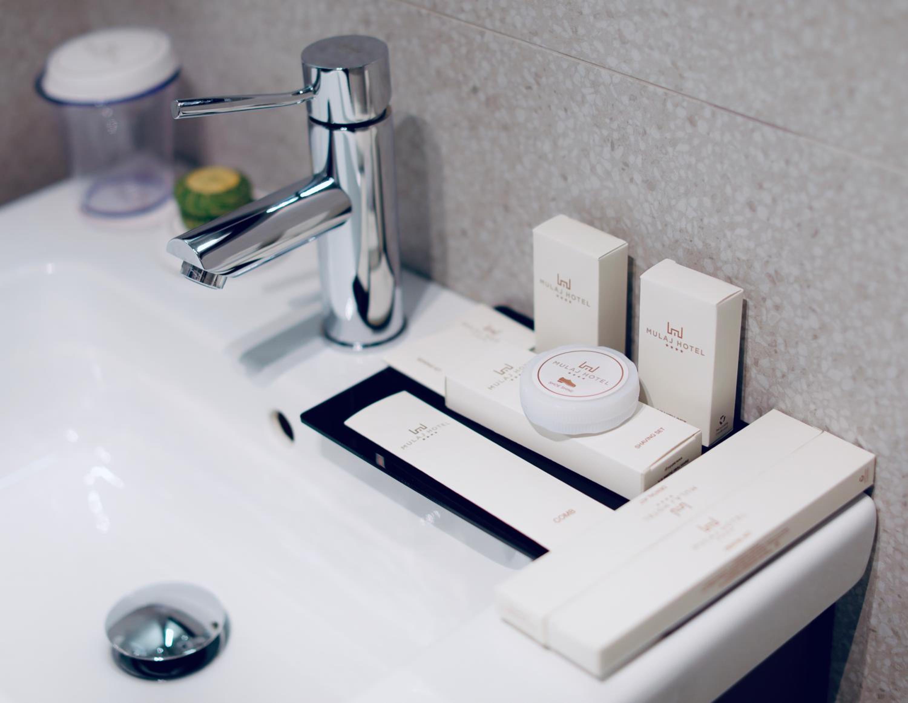 Deluxe Double or Twin Room with City View photo 2