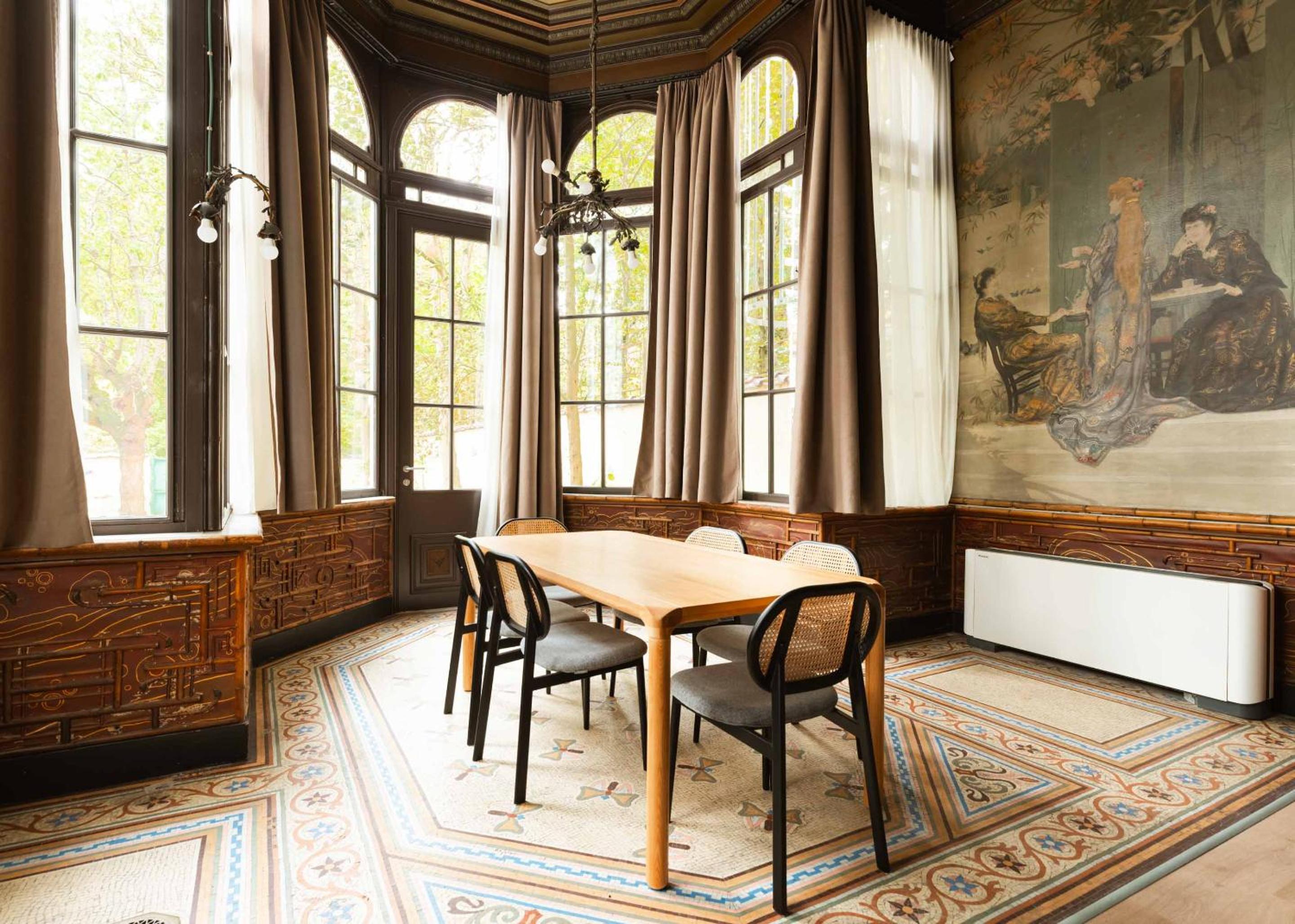 One-Bedroom Heritage Suite