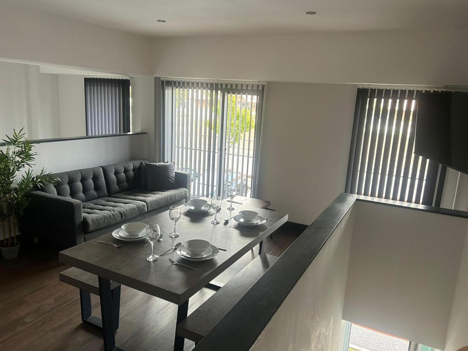 One-Bedroom Superior Apartment with Two Double and One Single Bed with Walk-In Shower - Non-Smoking - Photo 4