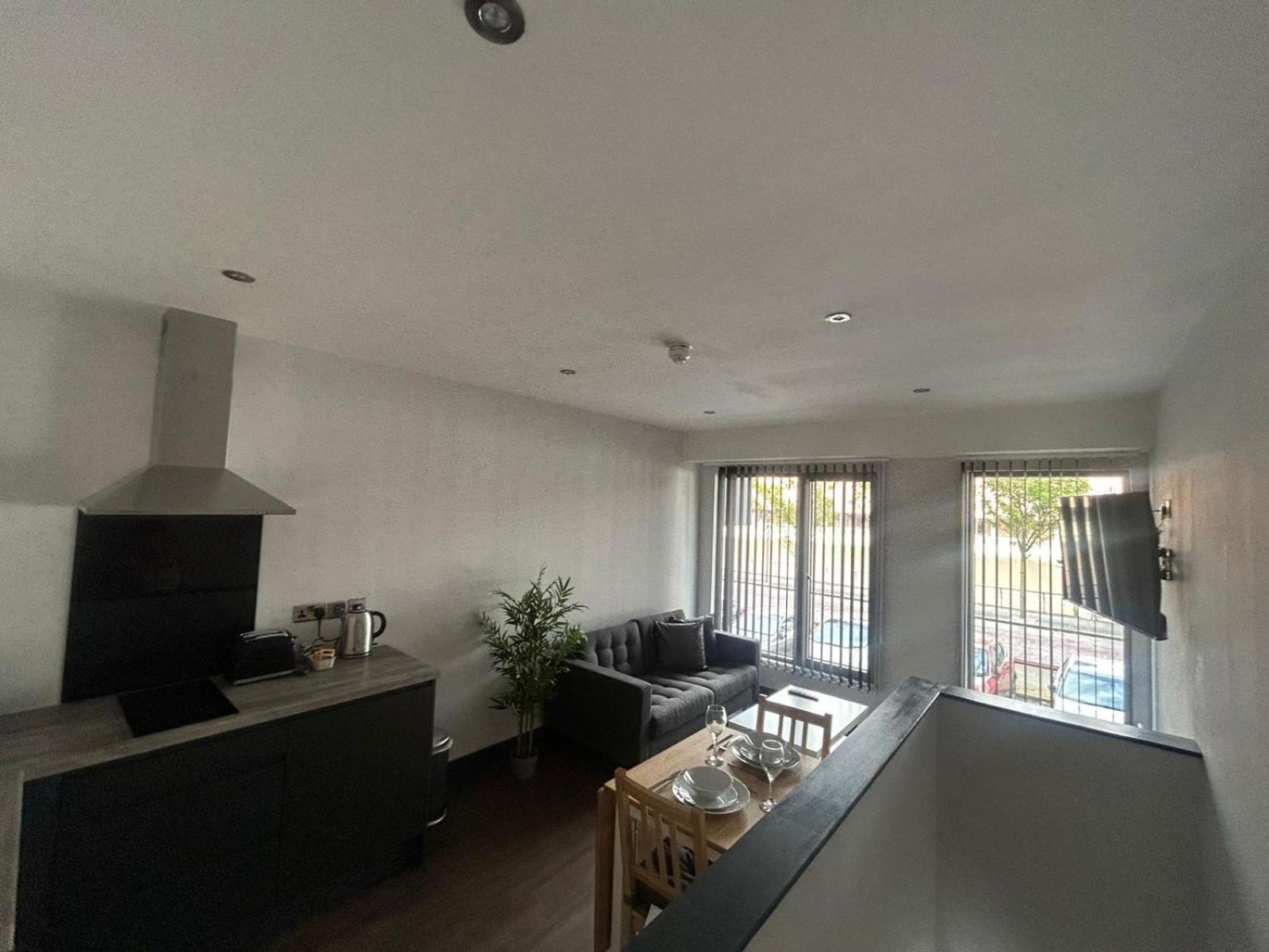Double Studio Apartment with Kitchen and Walk-In Shower - Non-Smoking - Photo 3