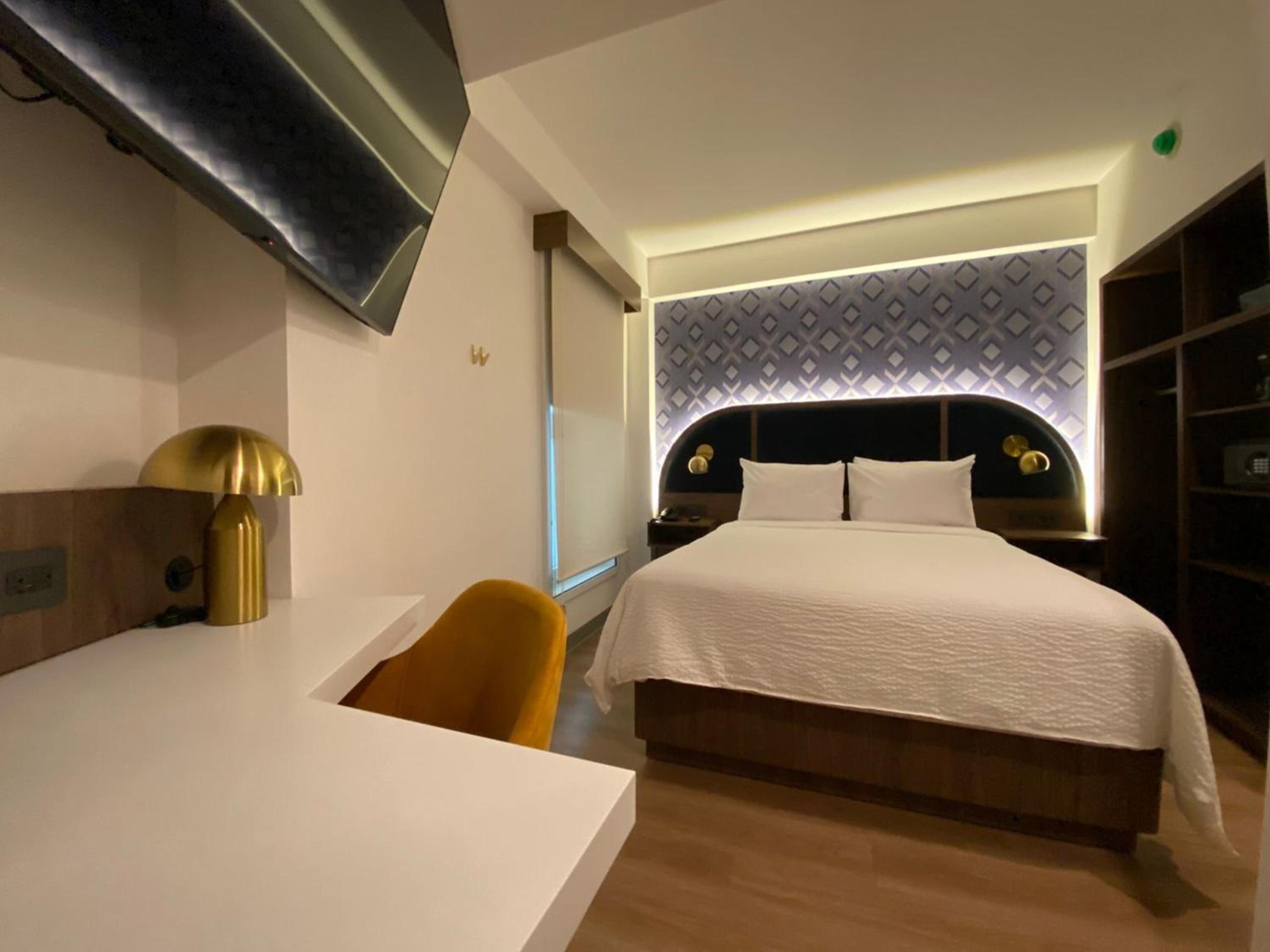 Standard Queen Room - Photo 2