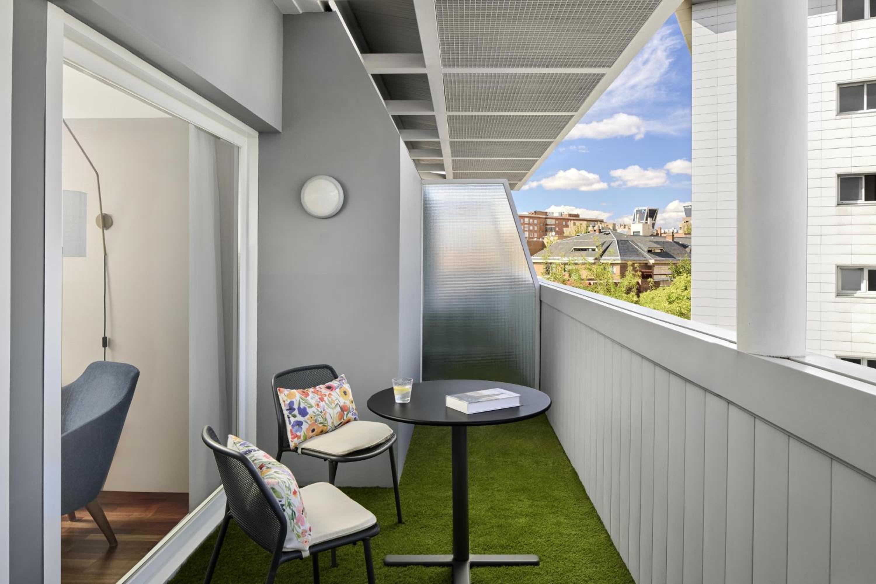 Standard Double Room with Terrace - Photo 4