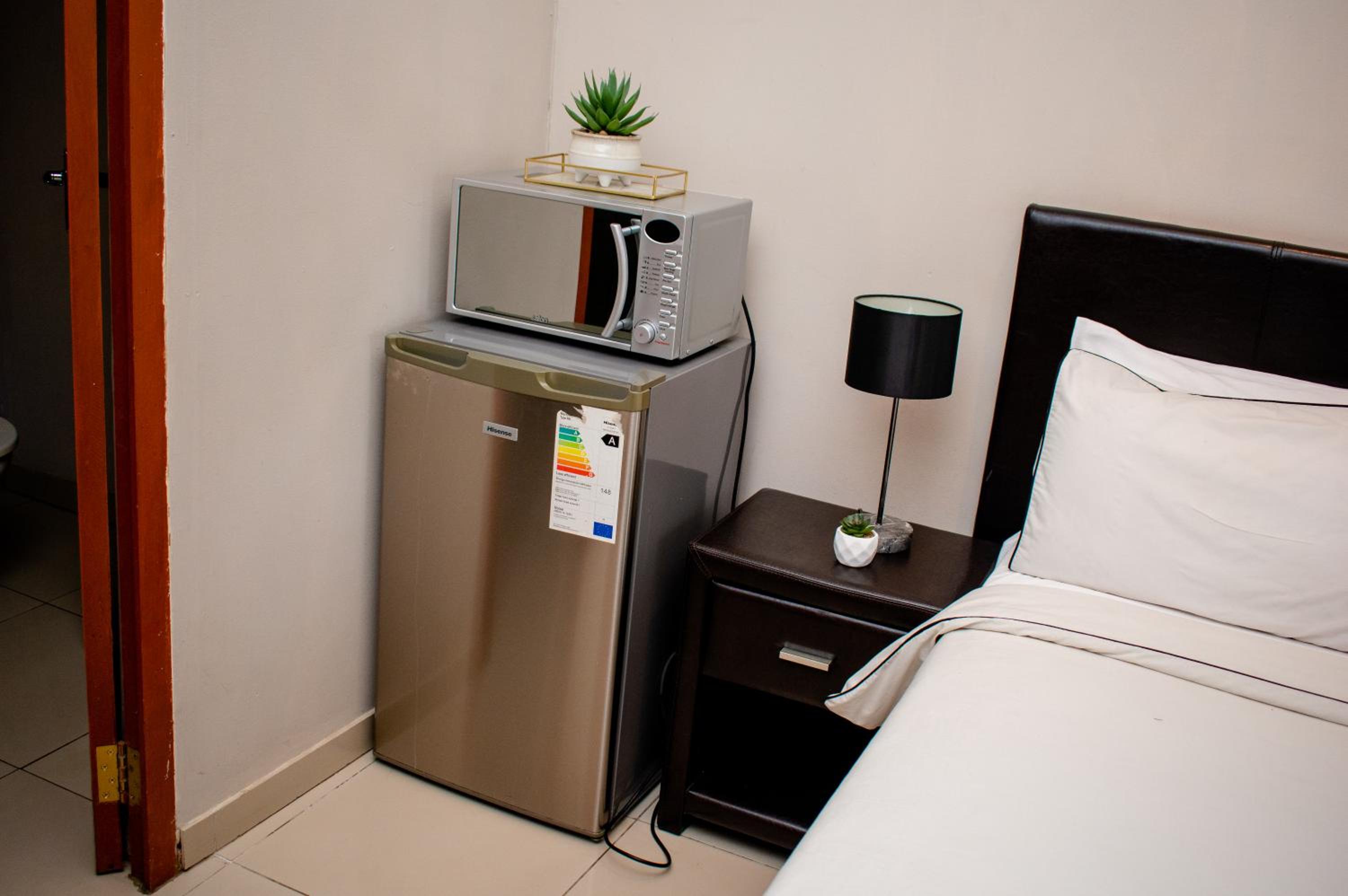 Double Room with Shower - Photo 8