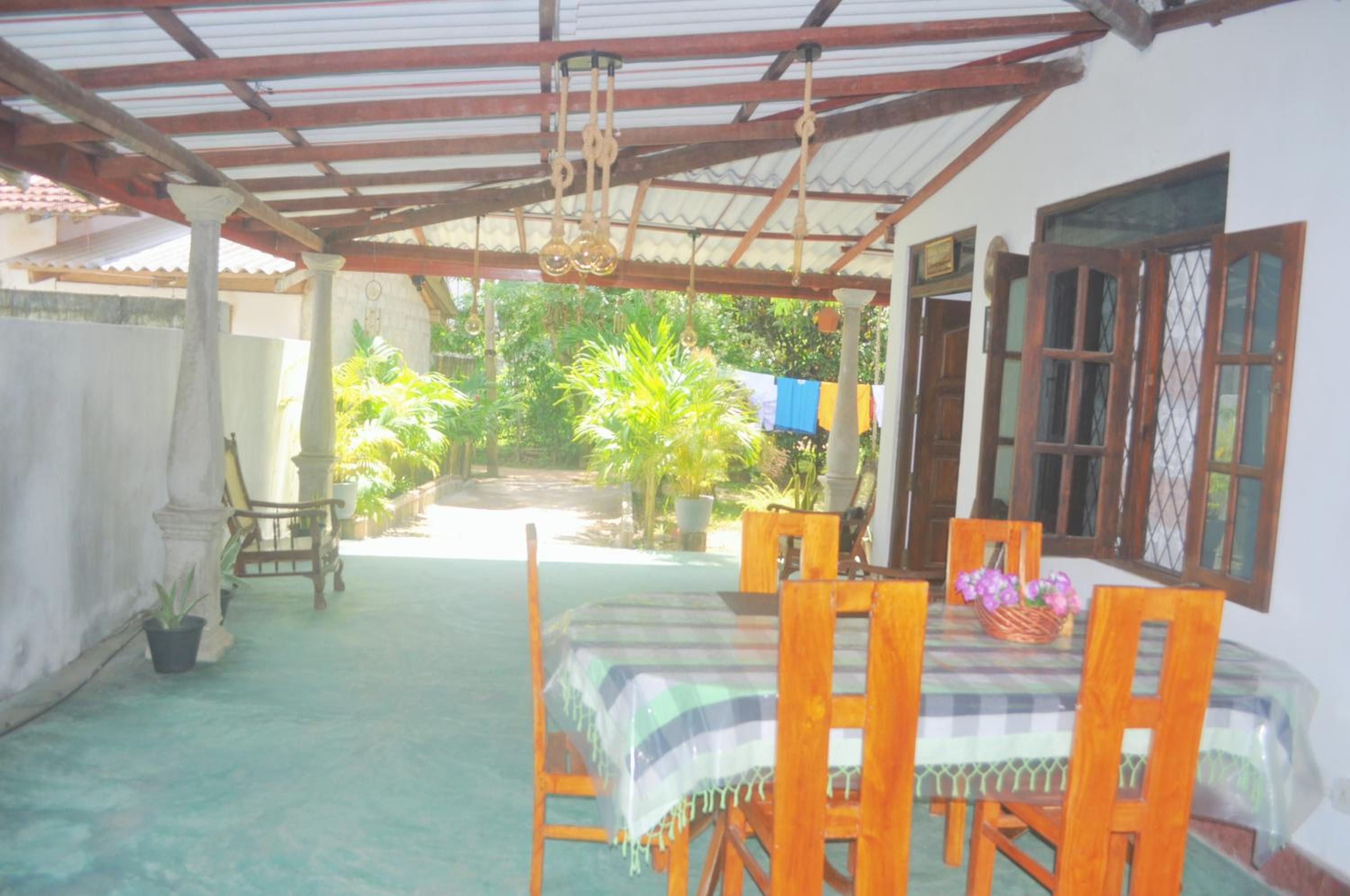 Double Room with Balcony (2 Adults + 1 Child) photo 3