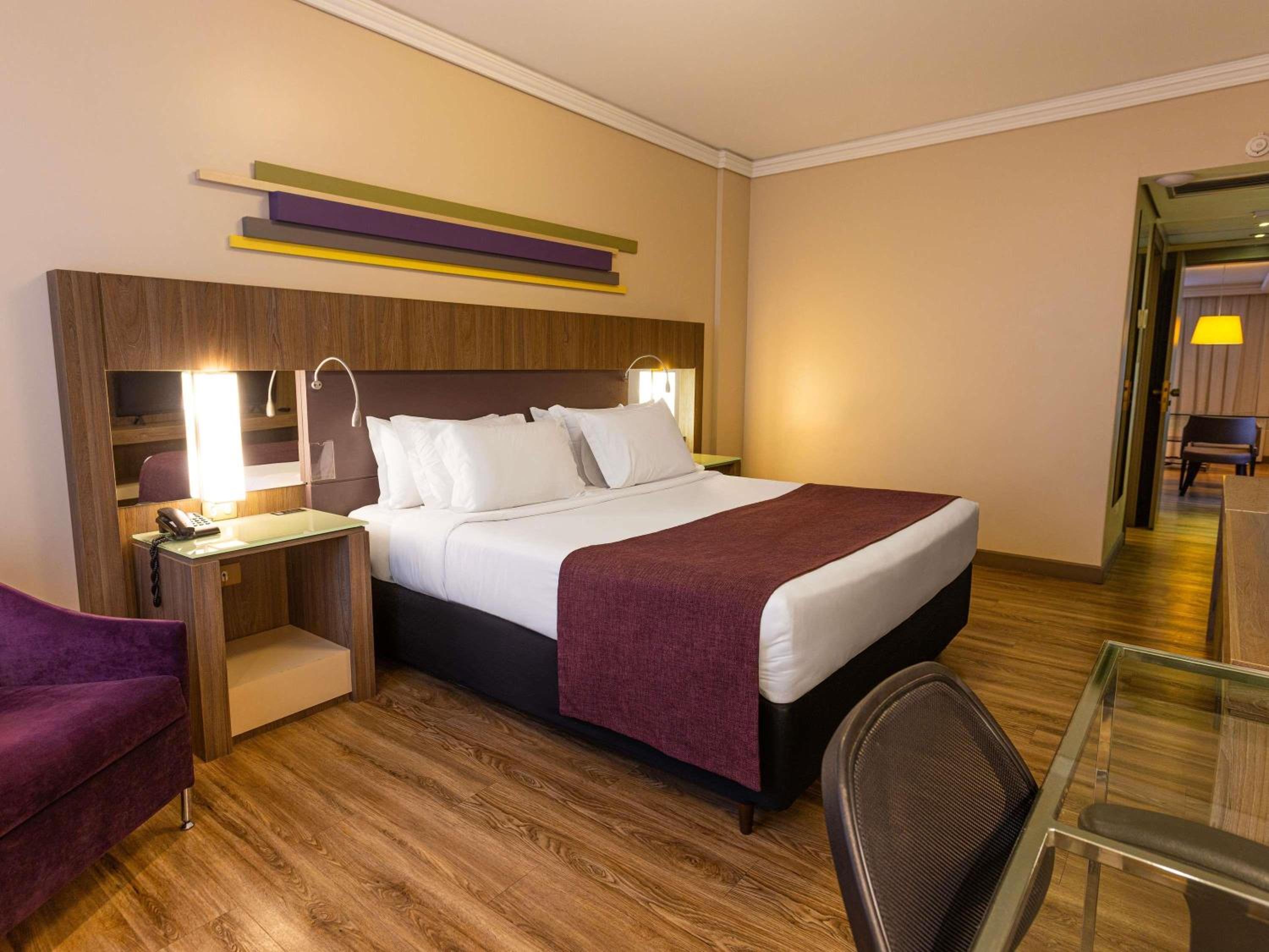 Executive King Suite - Photo 7