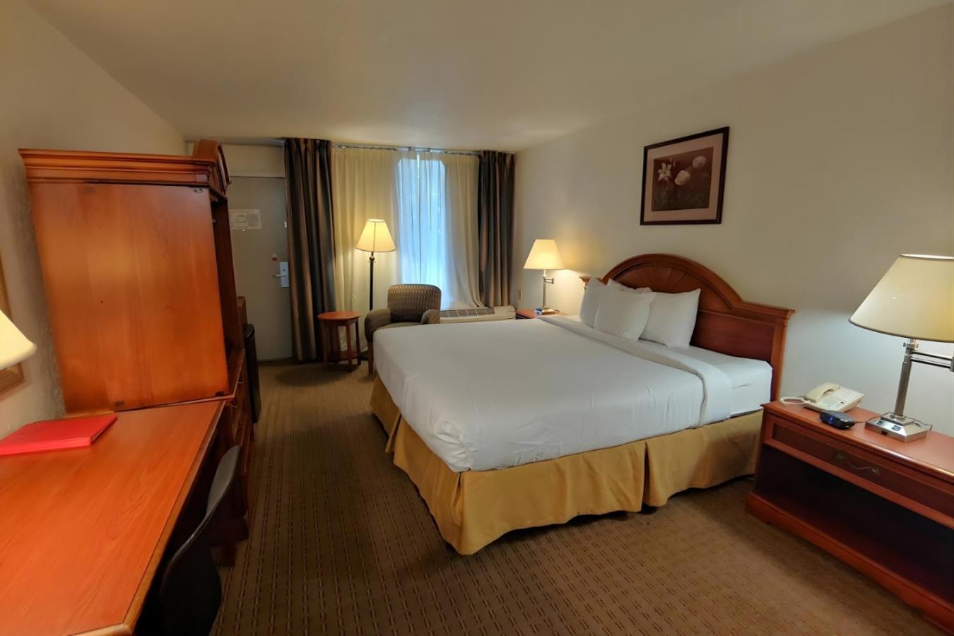 Iberia House & Suites, Zdjęcie 3