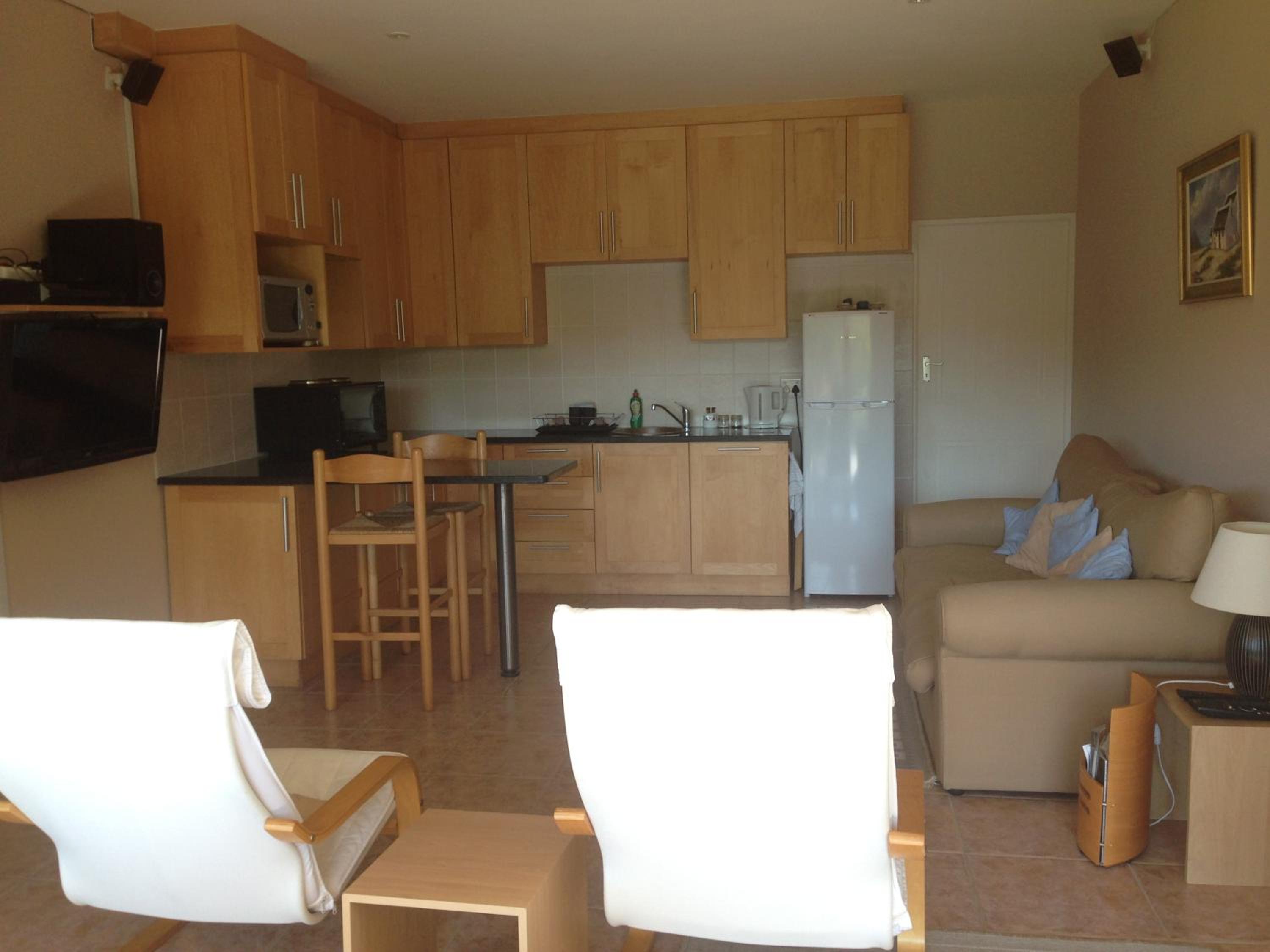 Apartment - Photo 2