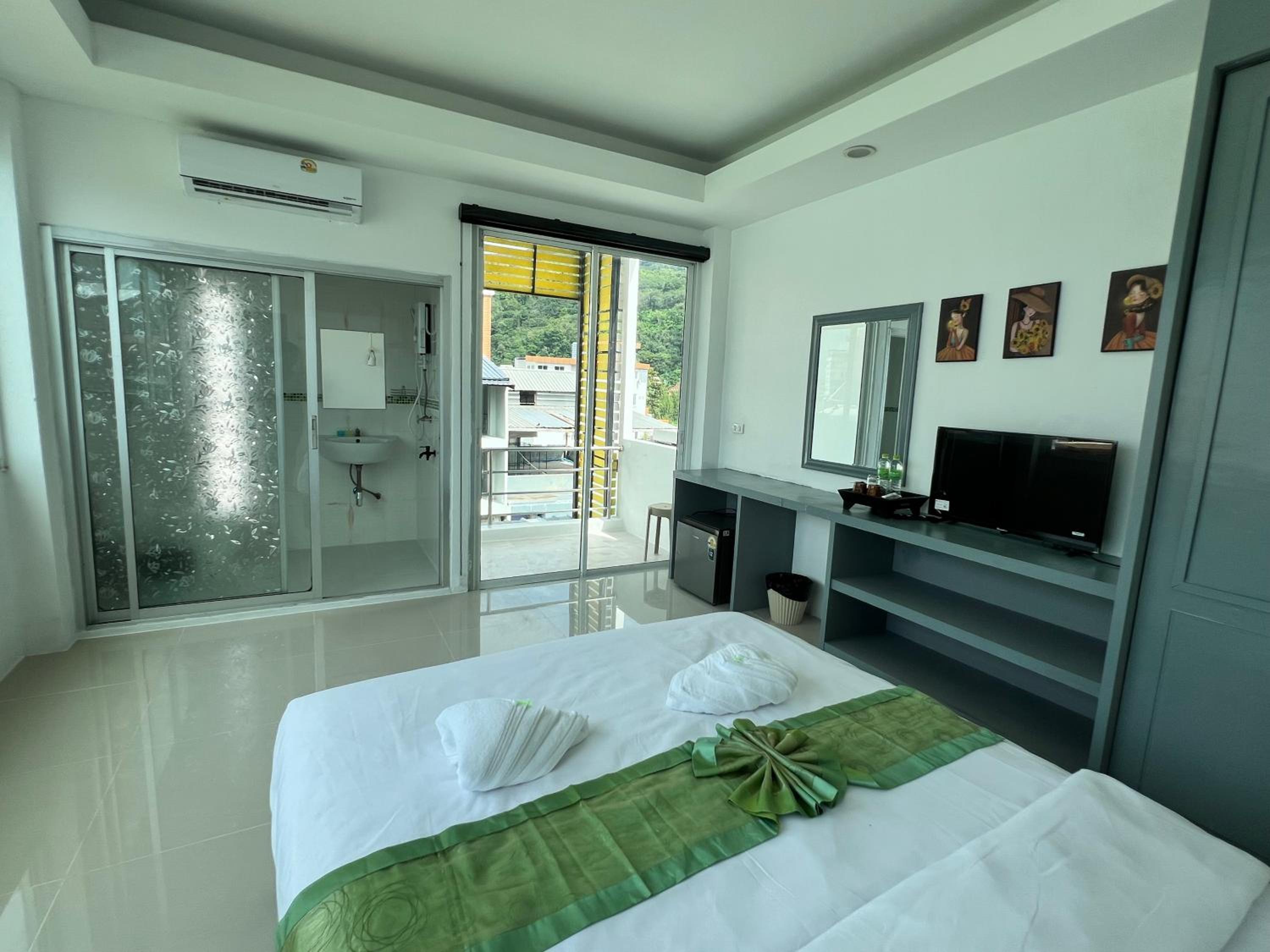 Deluxe Double Room with Balcony