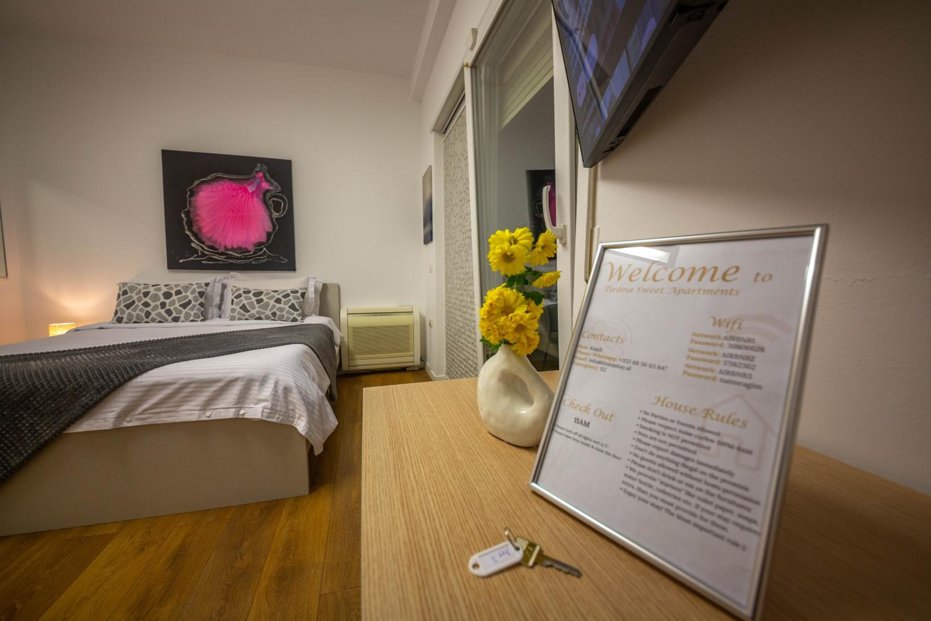 Studio Apartment with Balcony