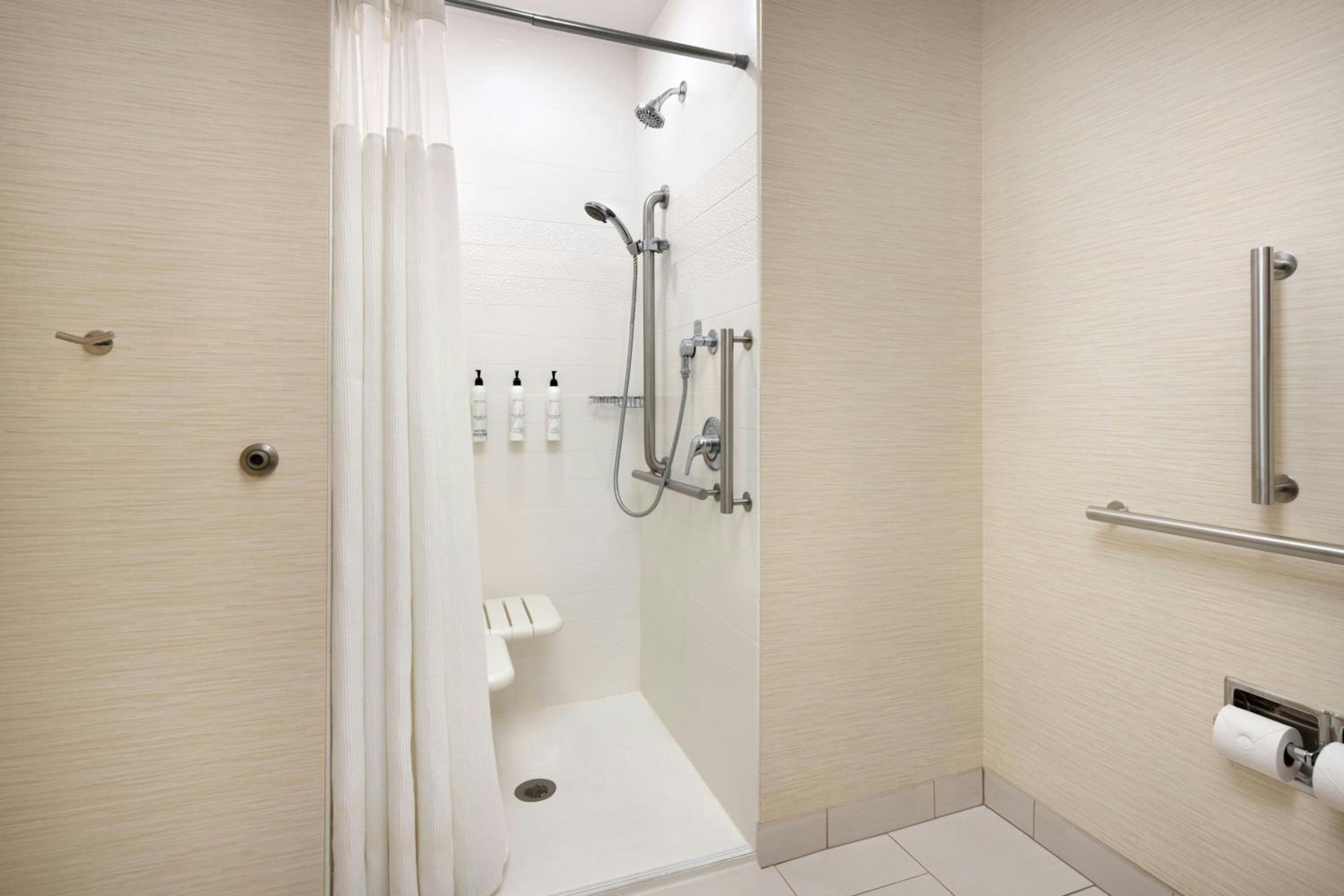 Fairfield Inn & Suites by Marriott Lincoln Southeast, 写真 4